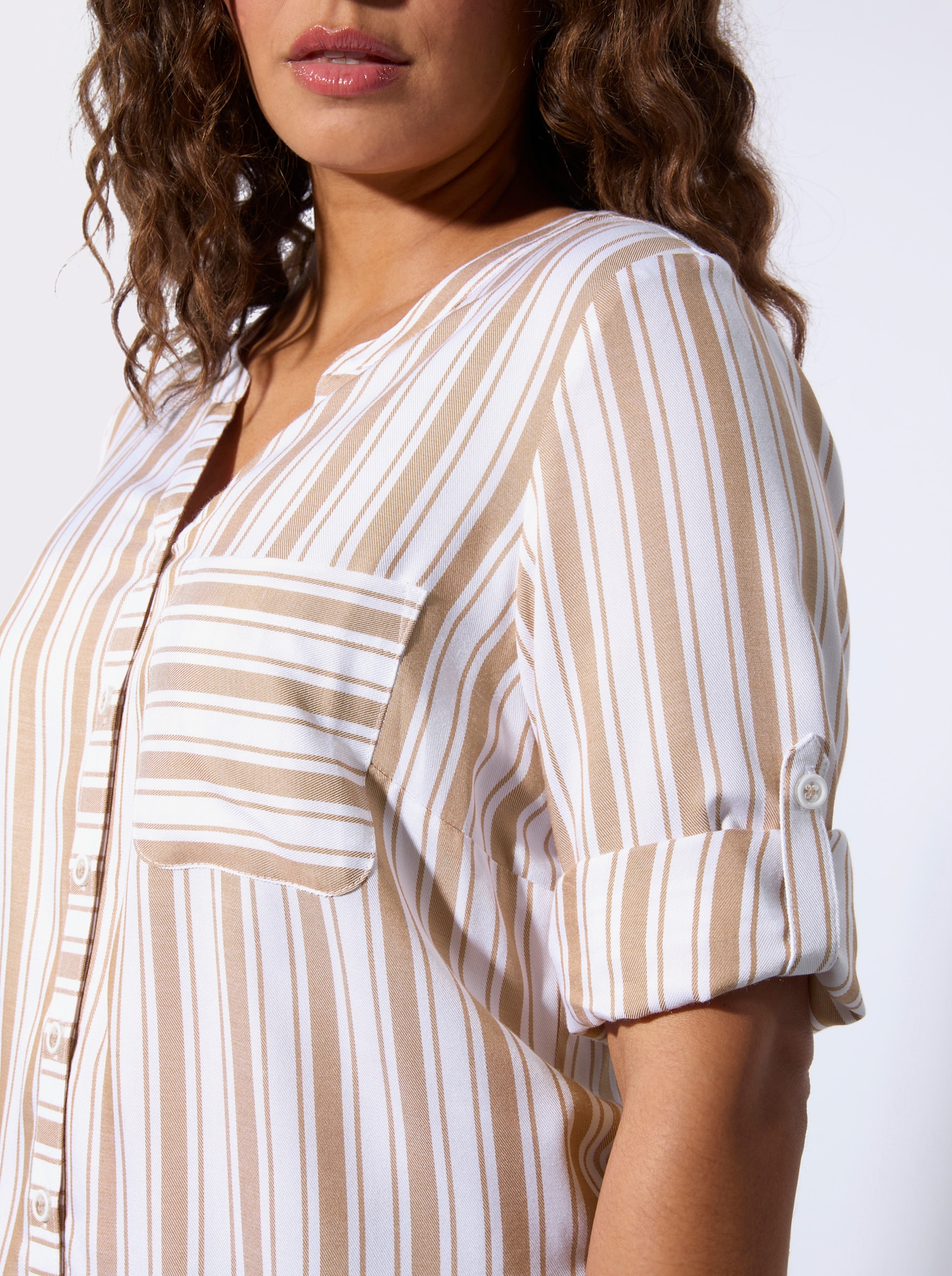 Gestreifte Bluse aus reiner Viskose - camel-weiß-gestreift
