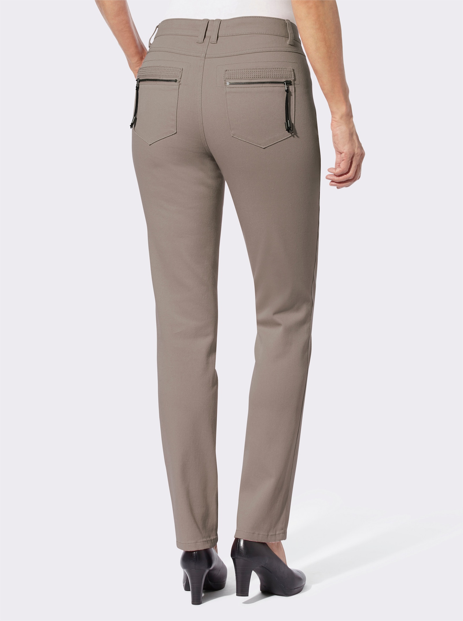 Skinny jeans met rits op achterzakken - taupe