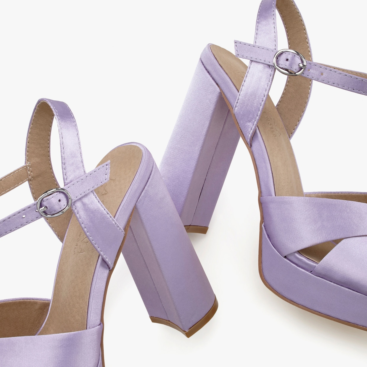 LASCANA Sandales à brides - violet clair