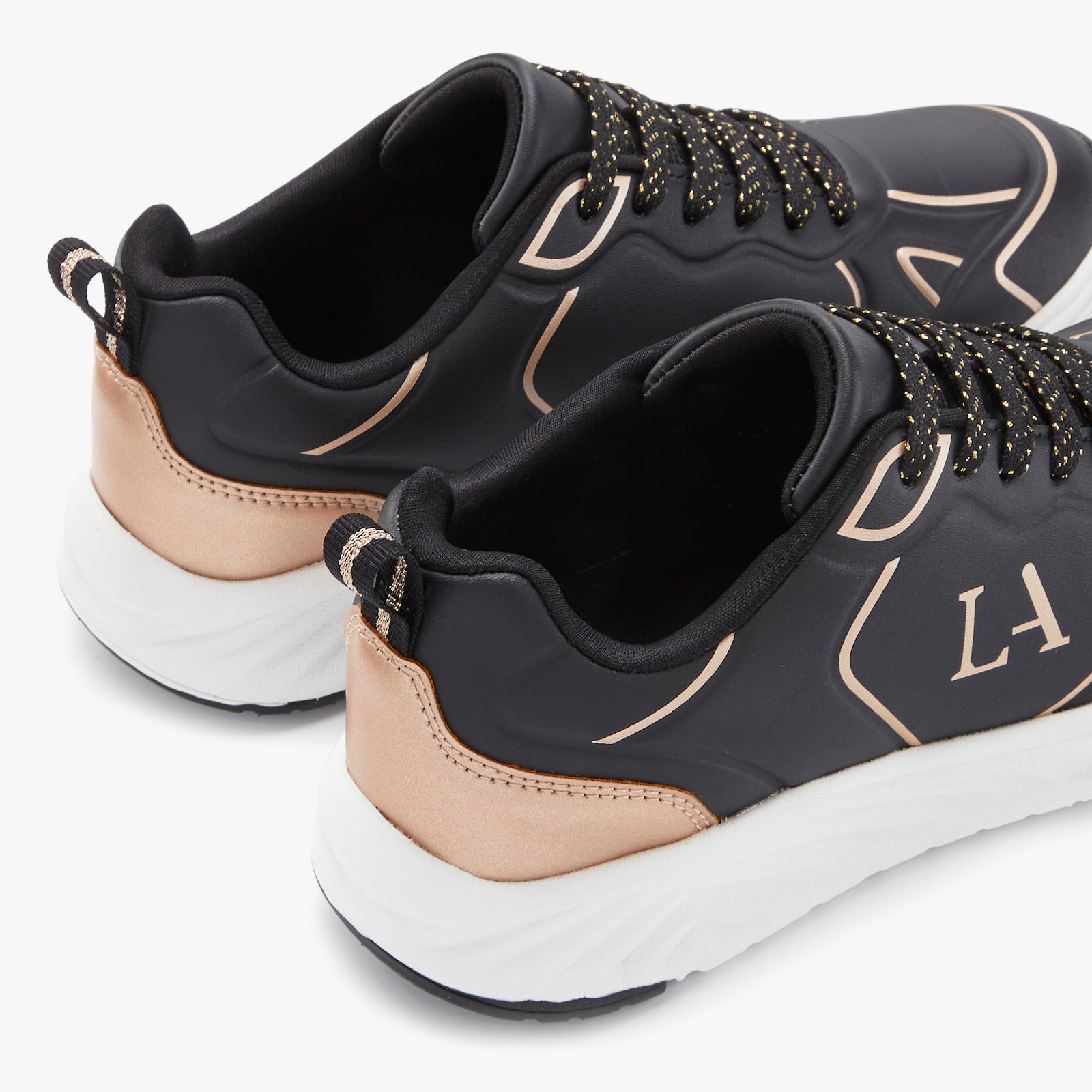 LASCANA Sneaker - schwarz/goldfarben