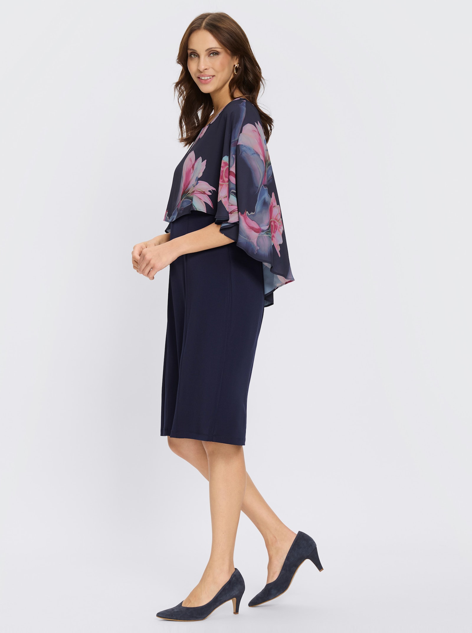 Cocktailkleid mit Cape in Chiffon-Qualität - marine-bordeaux-bedruckt