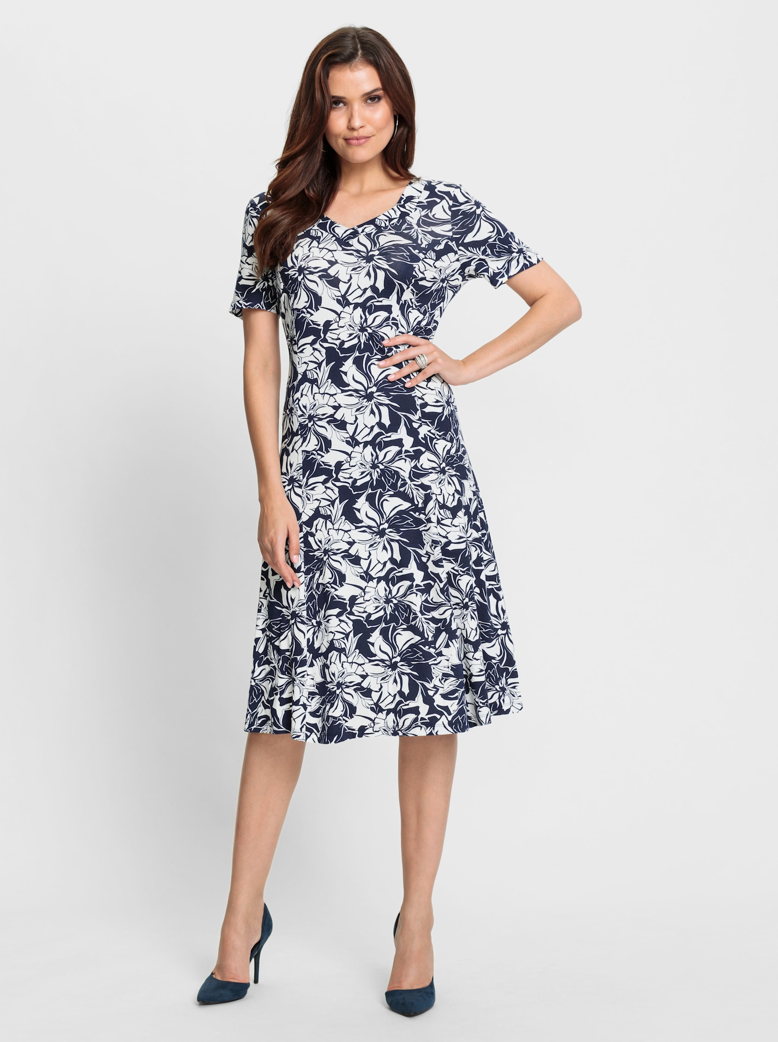 Robe en jersey légèrement évasée - marine-écru imprimé