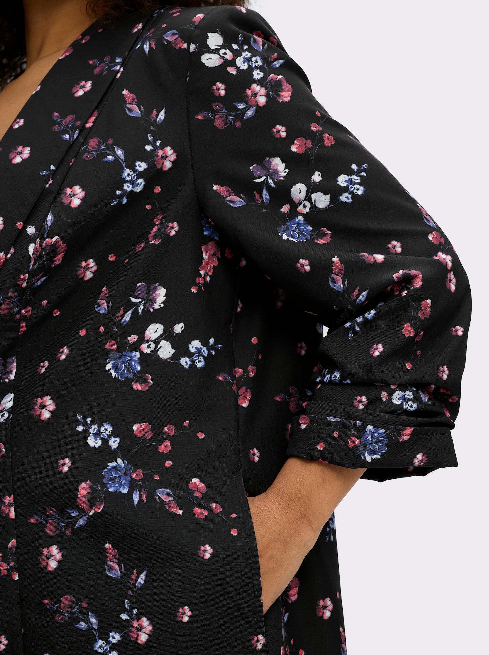sheego Blazer mit Blumen-Alloverprint - schwarz-koralle-bedruckt