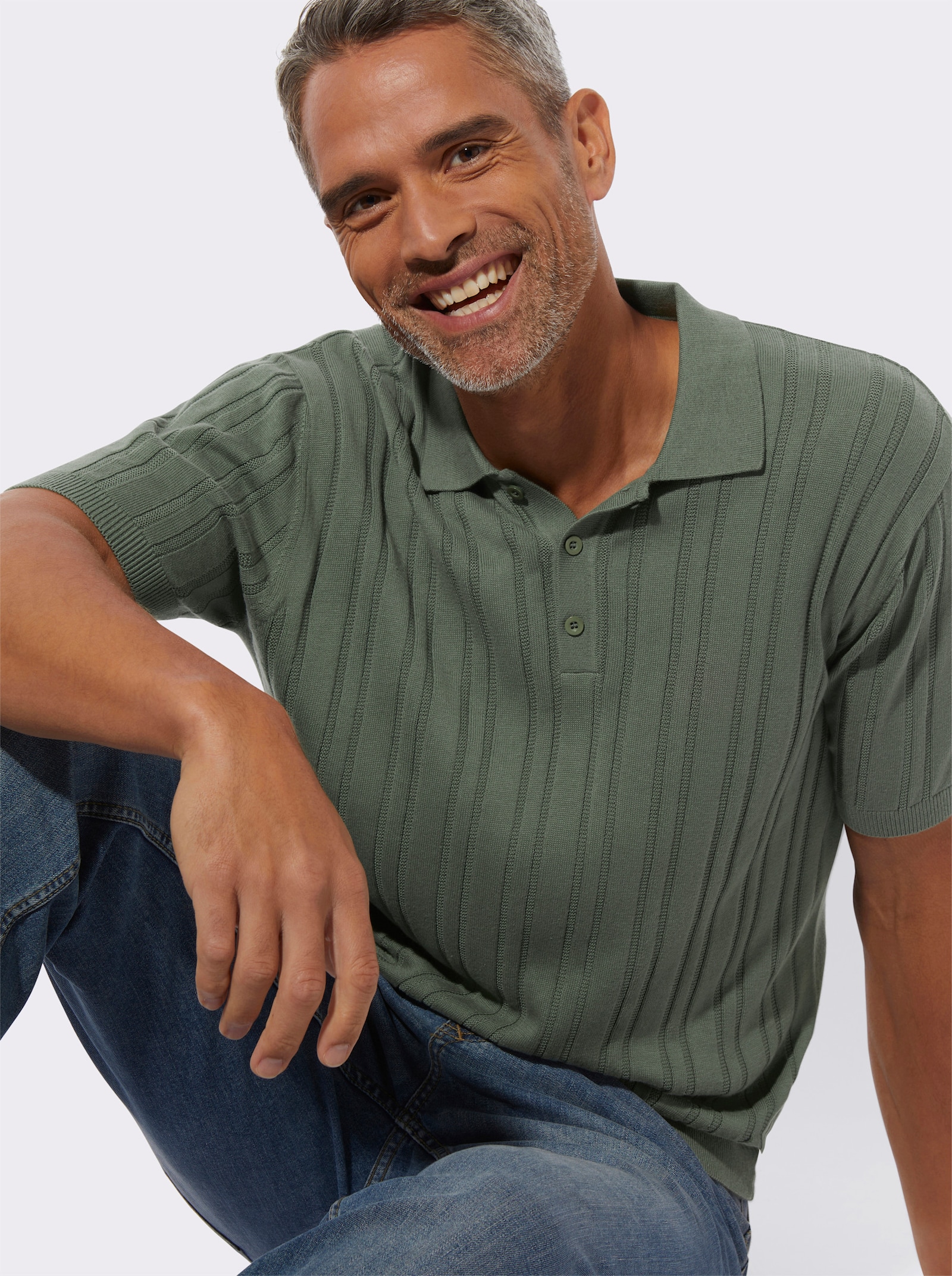 Kurzarmpullover mit 3D-Struktur - moos