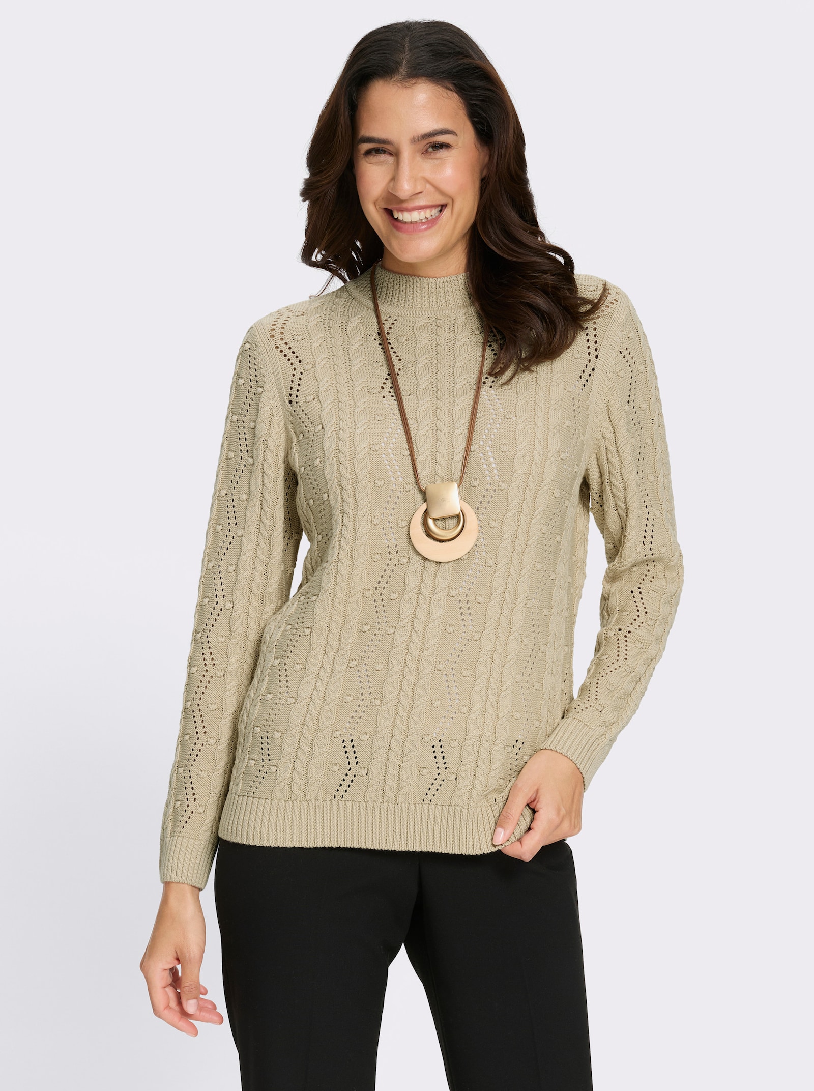 Stehkragenpullover mit Zopfmuster - sand