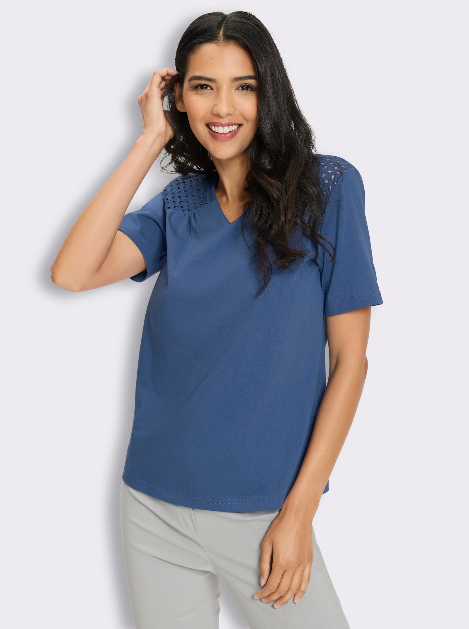 Kurzarmshirt mit Spitzendetails - jeansblau