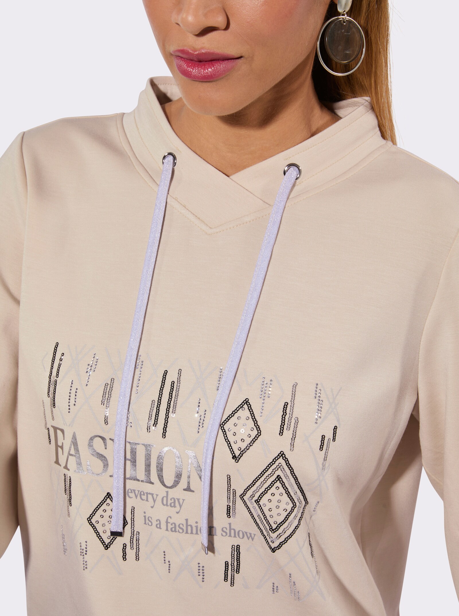Sweatshirt mit glänzendem Folien-Druck - elfenbein-silberfarben-bedruckt