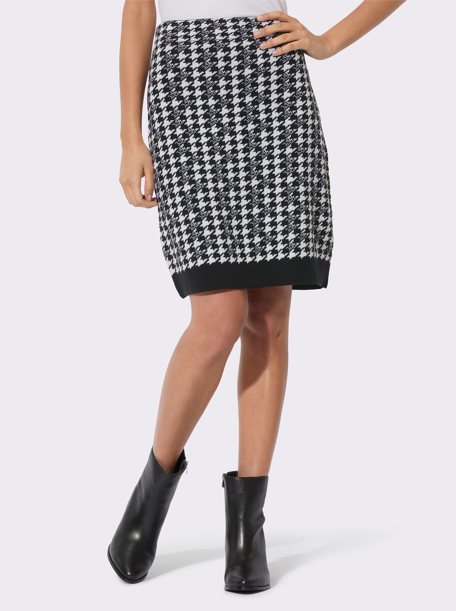 Strickrock mit Merinowoll-Anteil - schwarz-ecru-gemustert