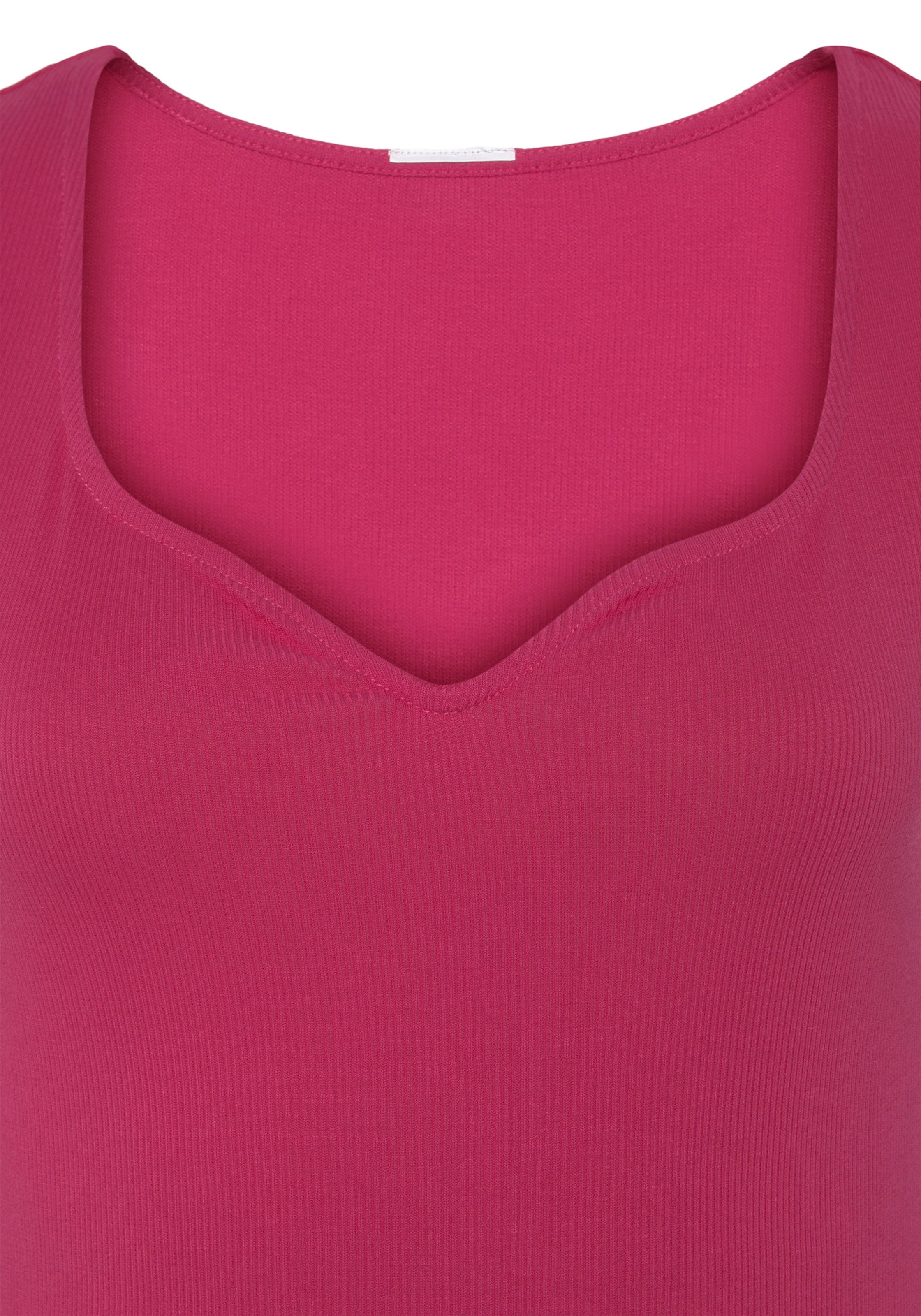 pink mit günstig Kaufen-T-Shirt in pink von Vivance. T-Shirt in pink von Vivance <![CDATA[Leicht tailliertes T-Shirt von Vivance mit herzförmigem Ausschnitt für ein schönes Dekolleté. Weicher, anschmiegsamer Rippjersey aus angenehmer Viskose.]]>. 