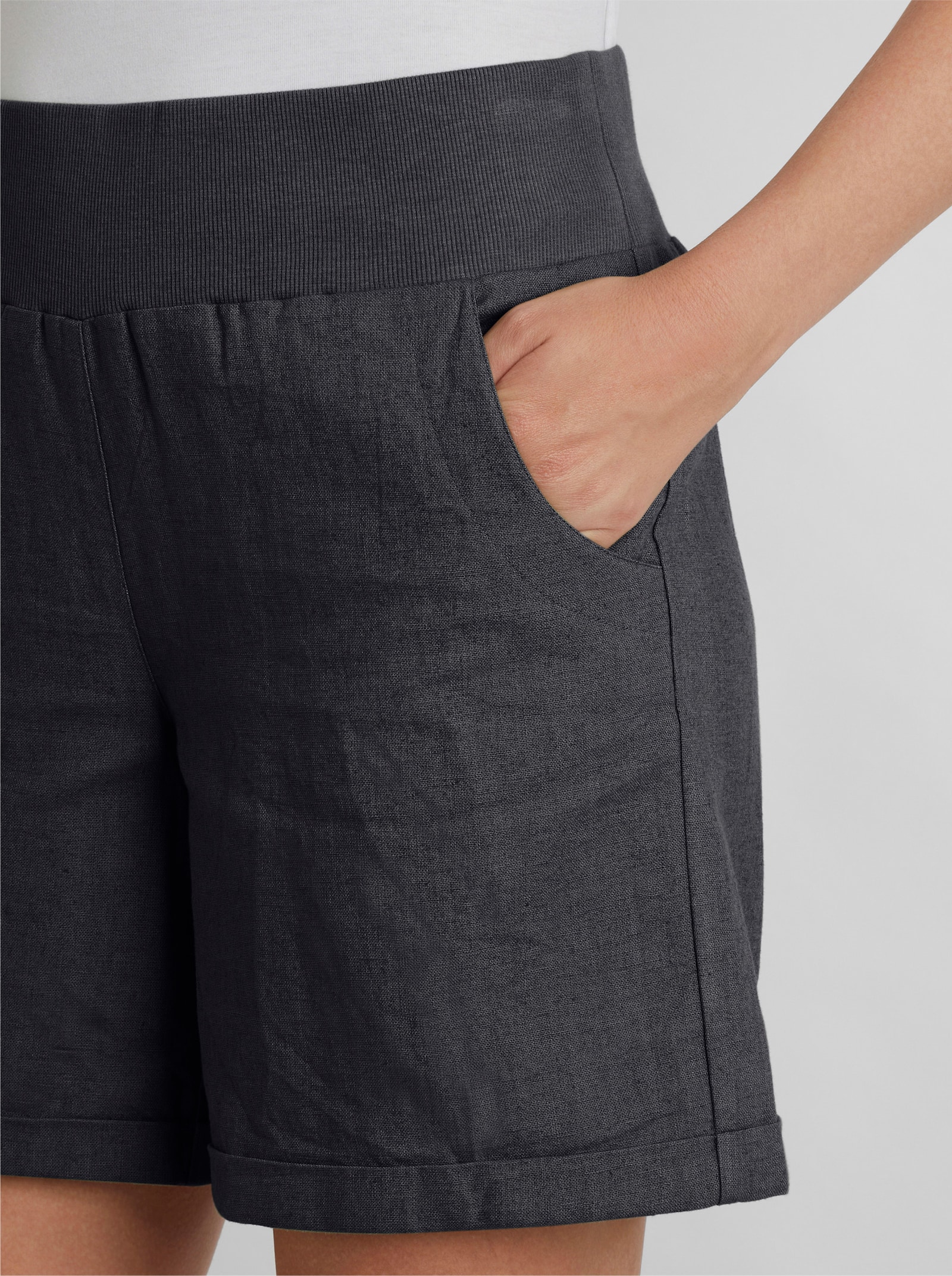 heine Shorts mit Leinen - marine