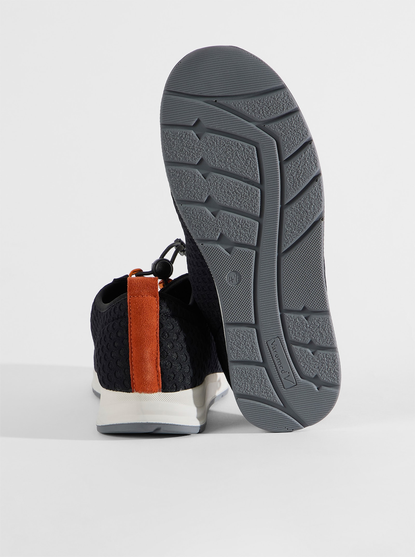 Varomed Sneaker mit Memory-Wechselfußbett - schwarz