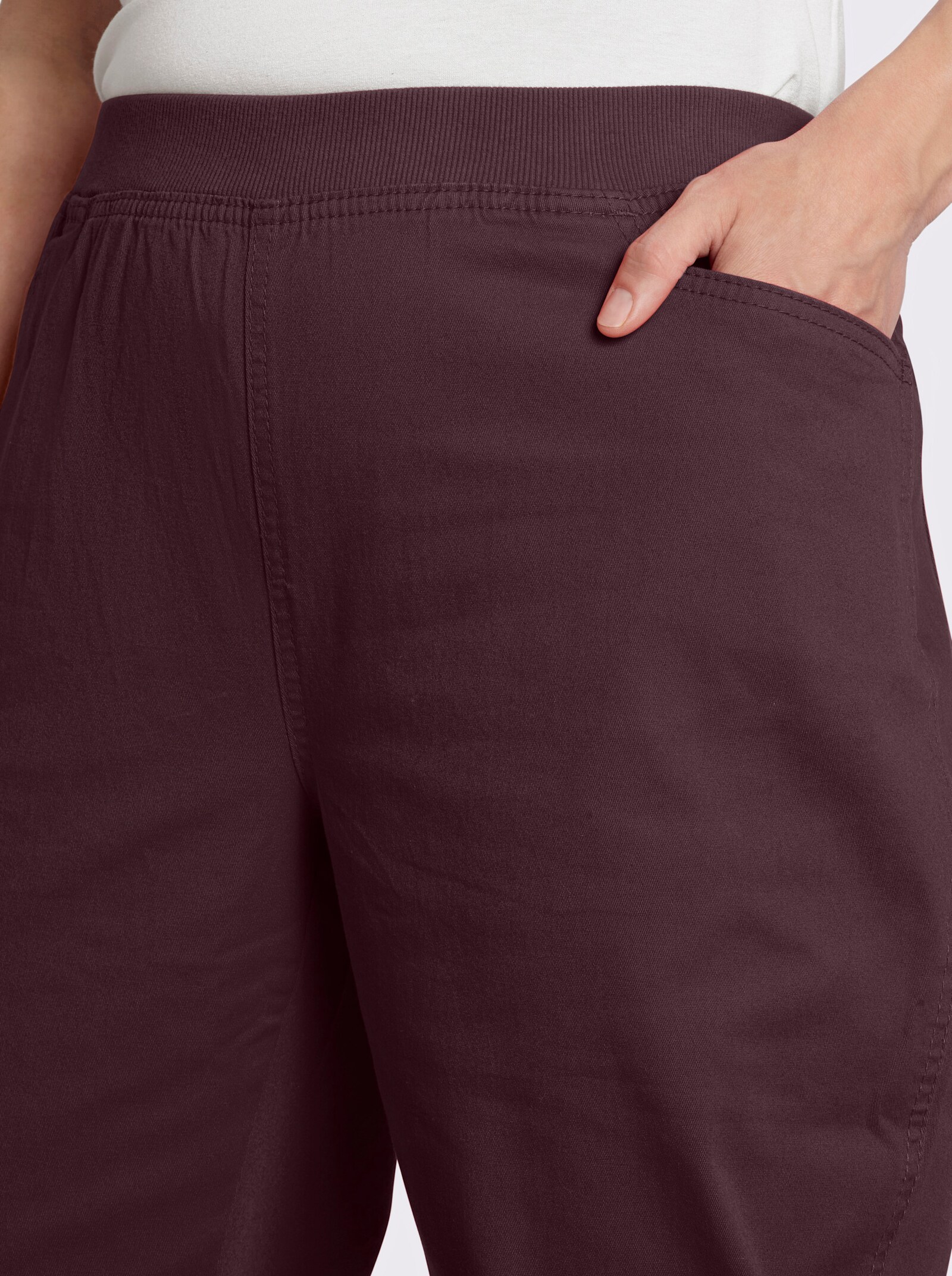 Stretch-Jeans mit Rundum-Dehnbund - bordeaux