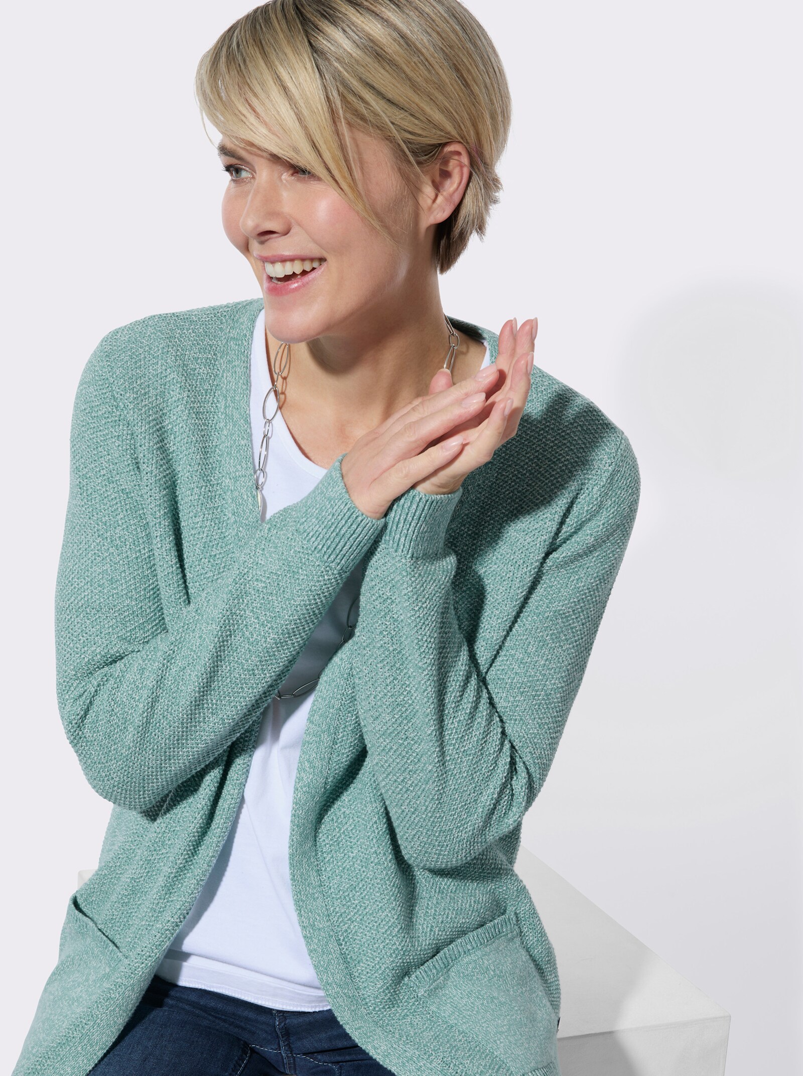 Strickjacke in verschlussloser Form - salbei-ecru-meliert