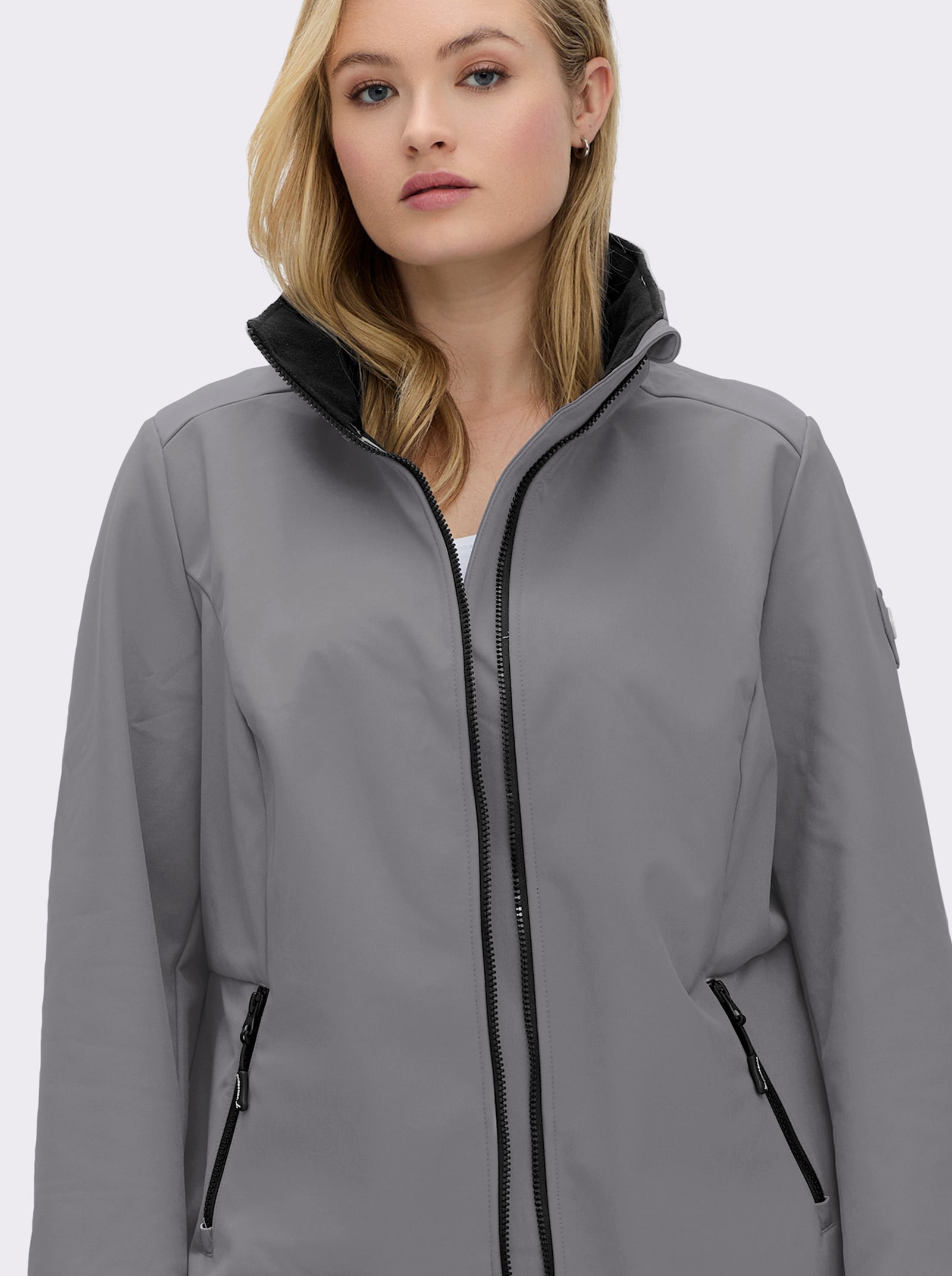 Softshelljacke mit Gummizug im Rücken - grau