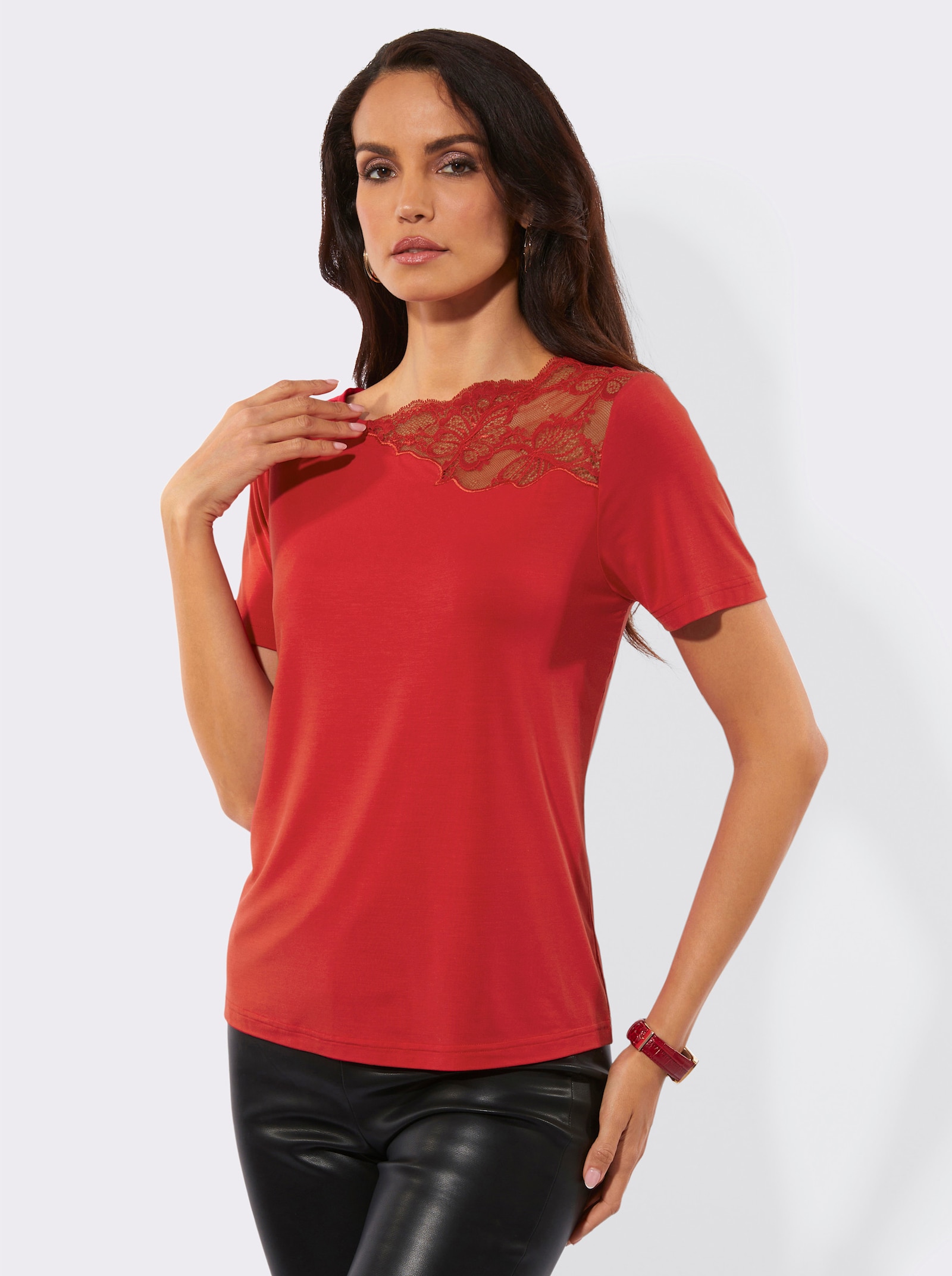 Kurzarmshirt mit asymmetrischem Spitzen-Einsatz - rot