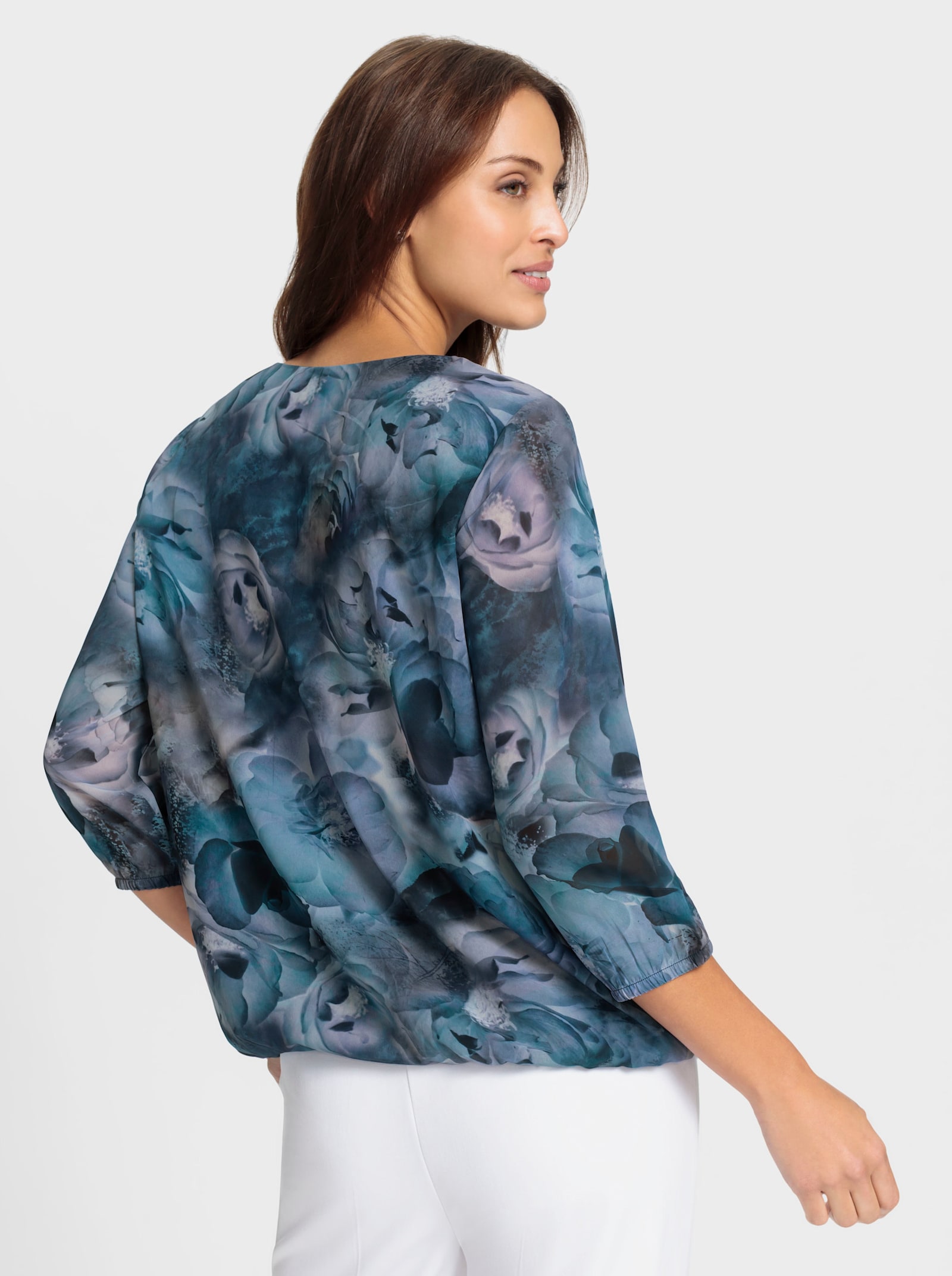 Georgettebluse im Blüten-Dessin - marine-bedruckt