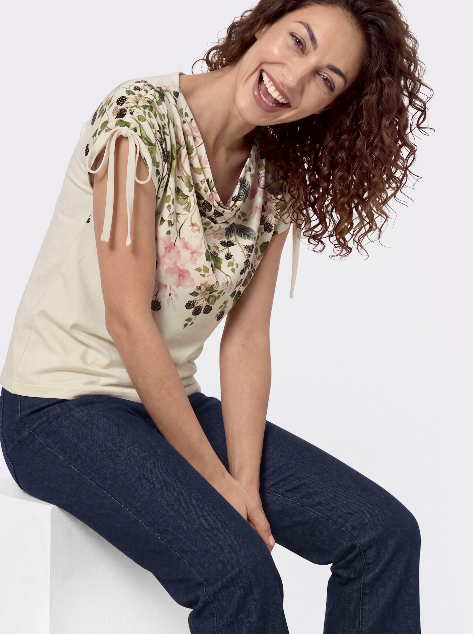 Shirt mit Blätter-Druck - champagner-schilf-bedruckt