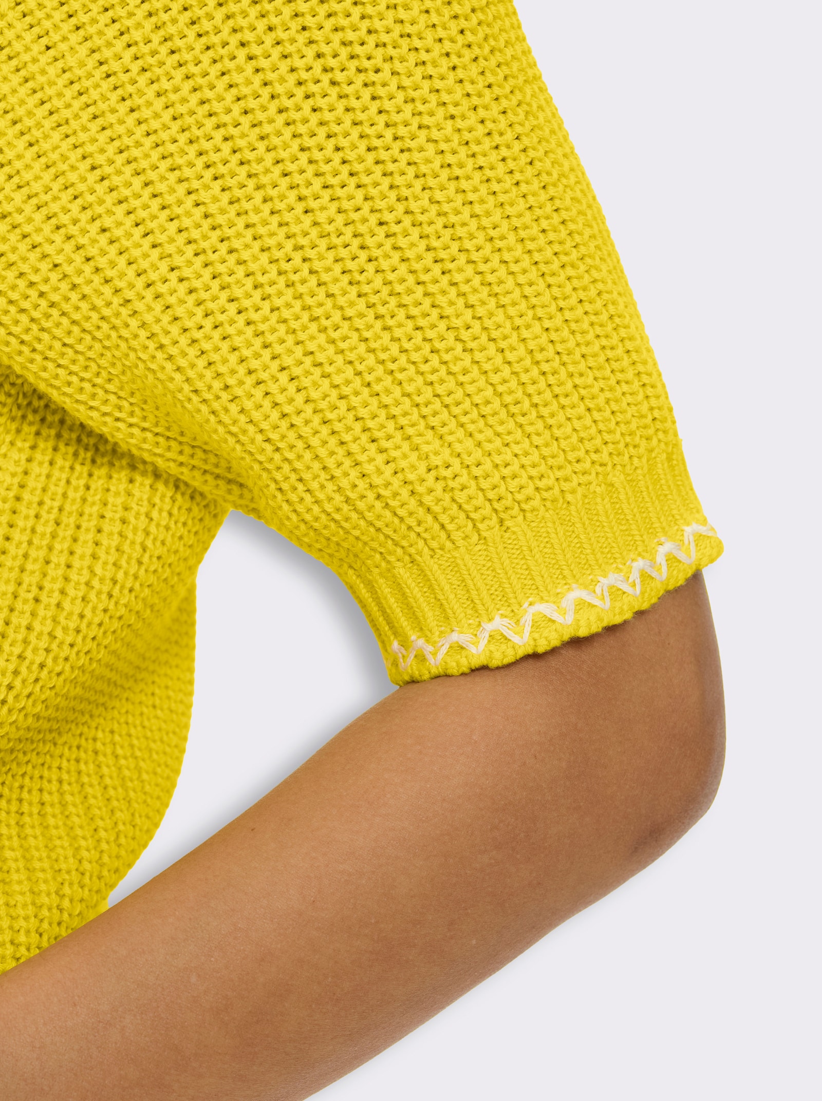 Kurzarmpullover mit Kontrast-Zierstichen - limone-ecru-gemustert