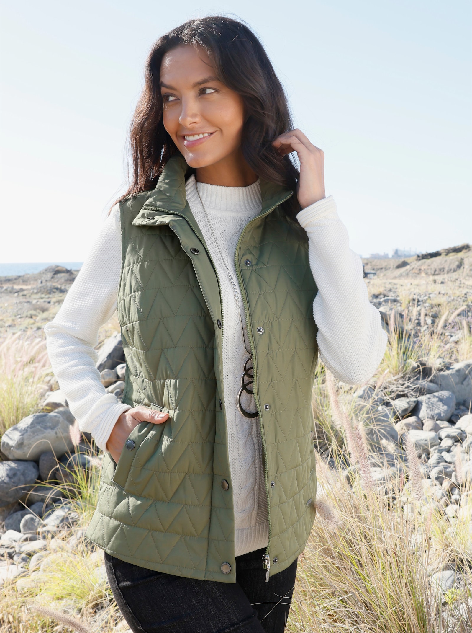 Steppweste mit Stehkragen - oliv