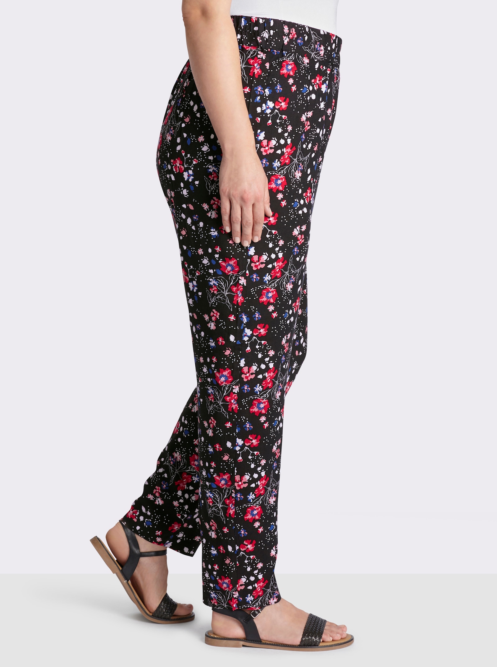 Schlupfhose mit floralem Druck - schwarz-erdbeere-bedruckt