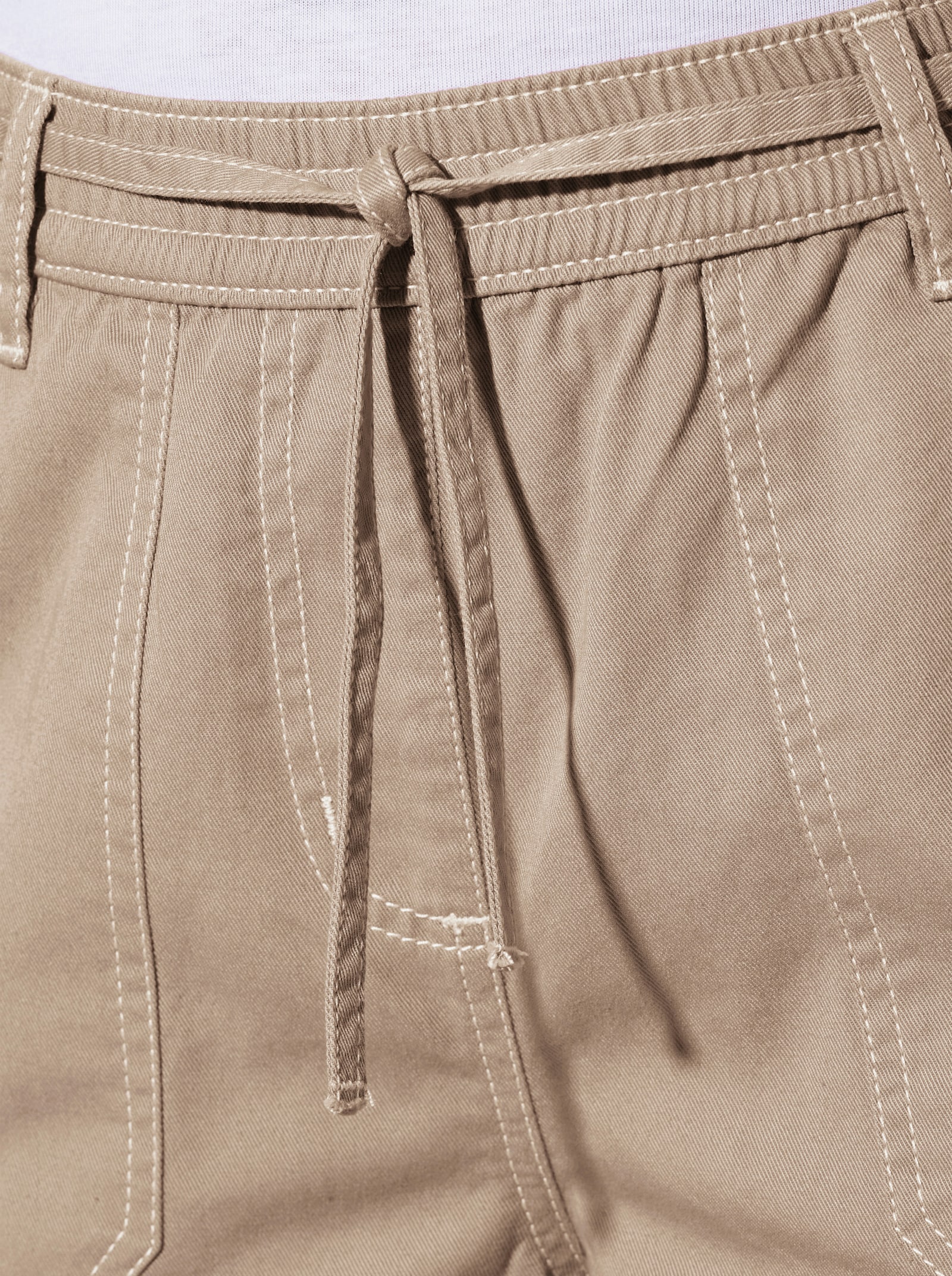 Šortky s páskem na zavázání - béžová