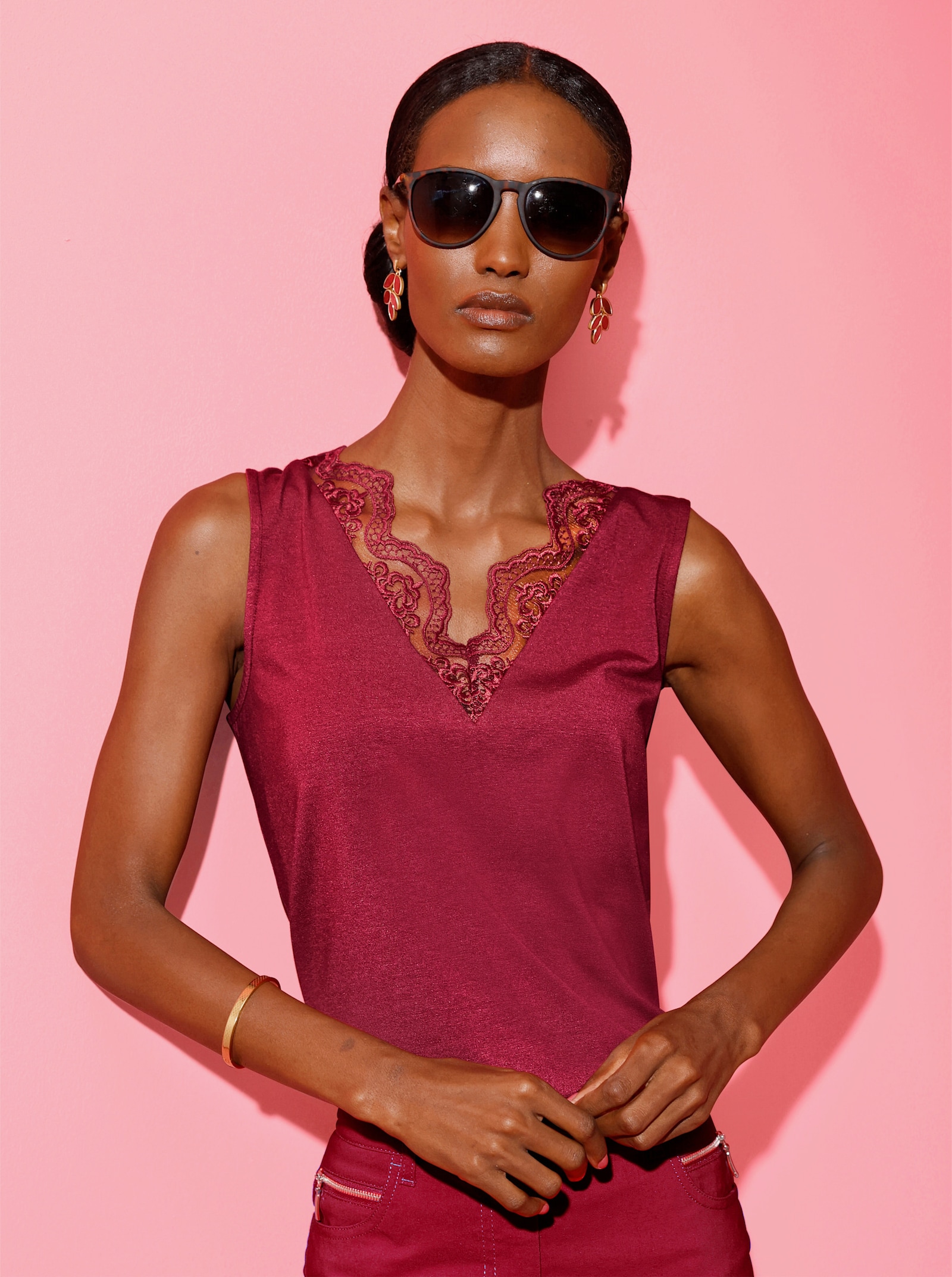 Spitzentop in weicher Modal-Qualität - kirsche