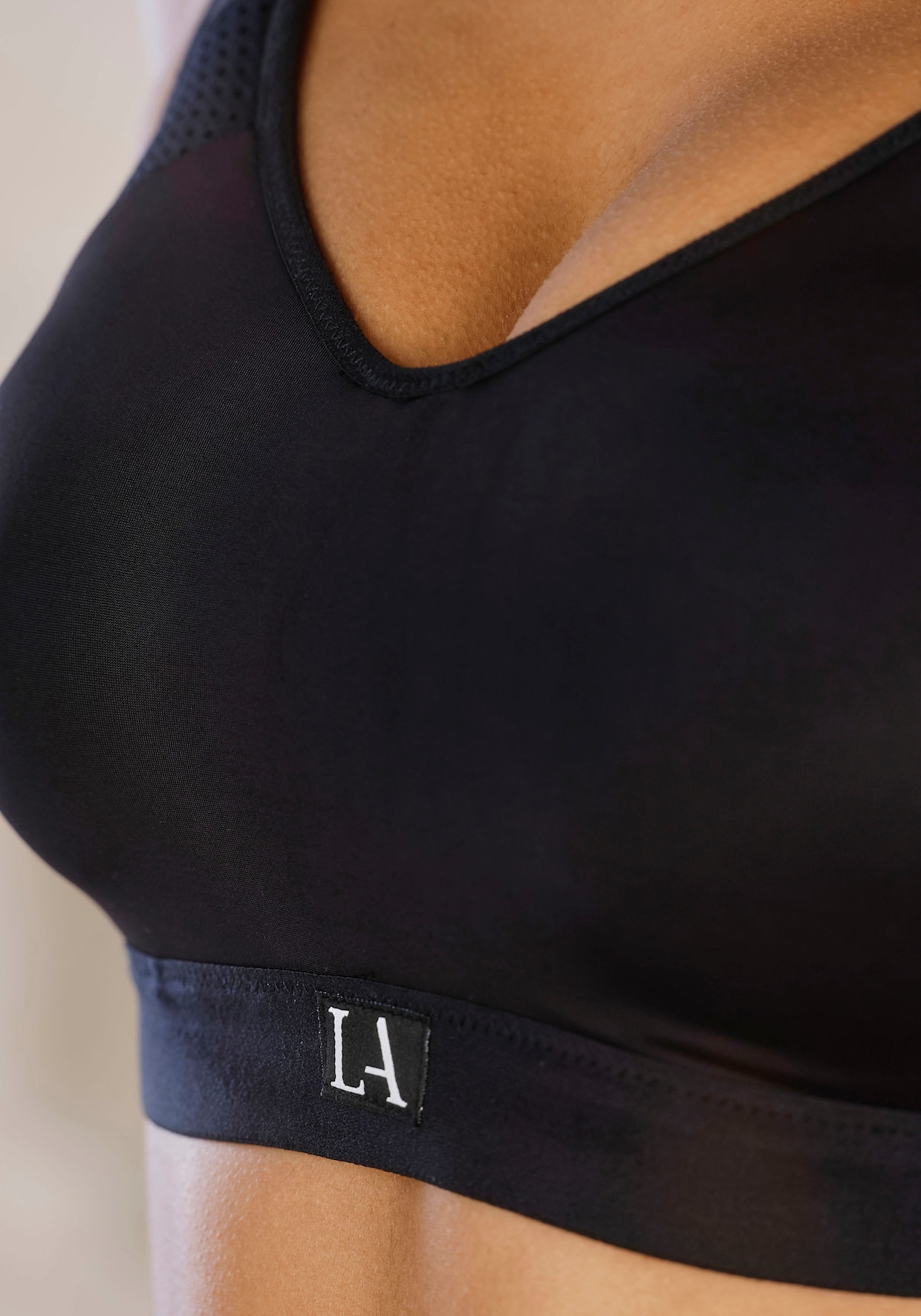 LASCANA ACTIVE Sport-BH - schwarz