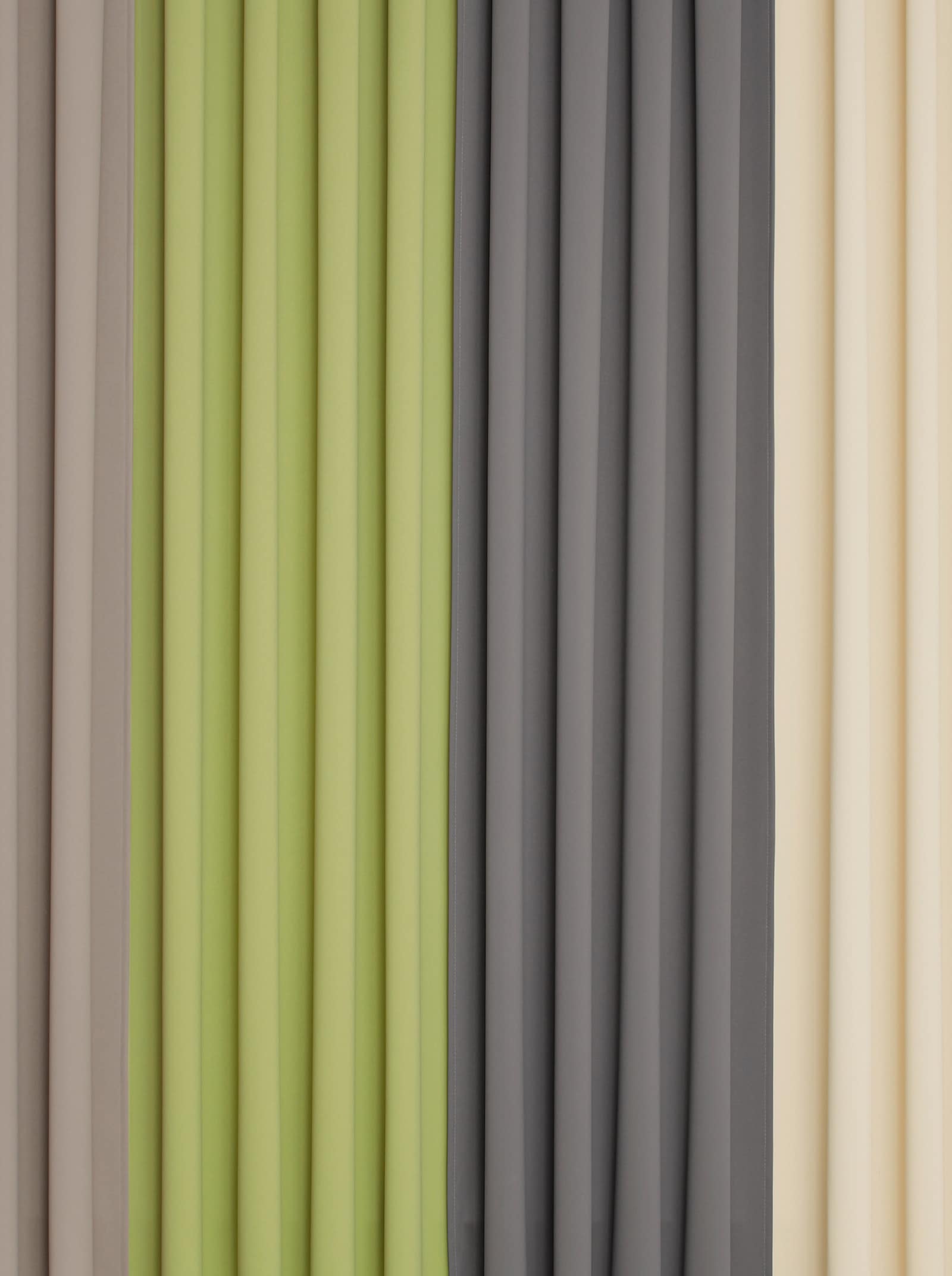 Zatemňovací závěs - kamenná