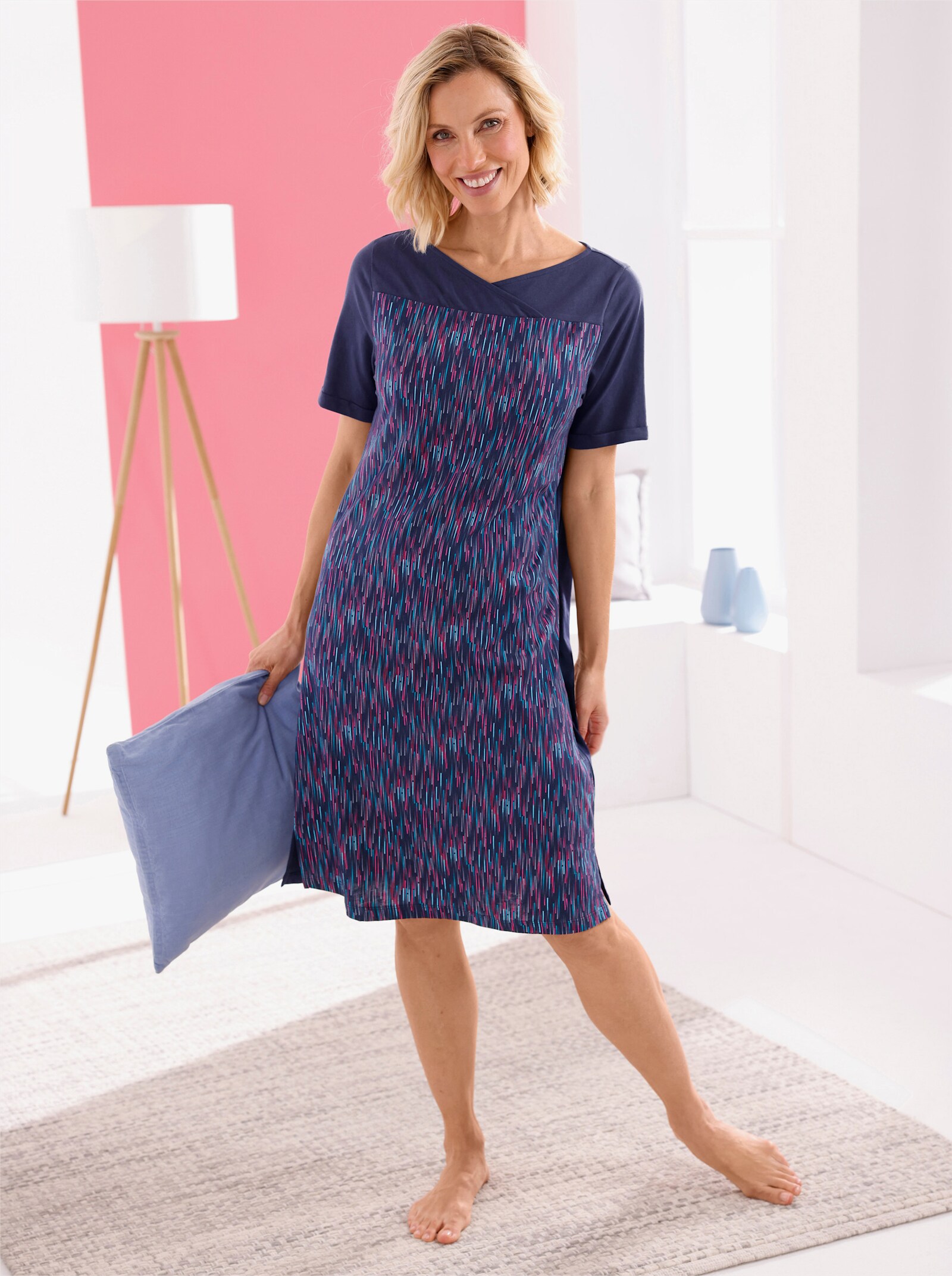 wäschepur Sleepshirt mit grafischem Dessin - marine-malve-gestreift
