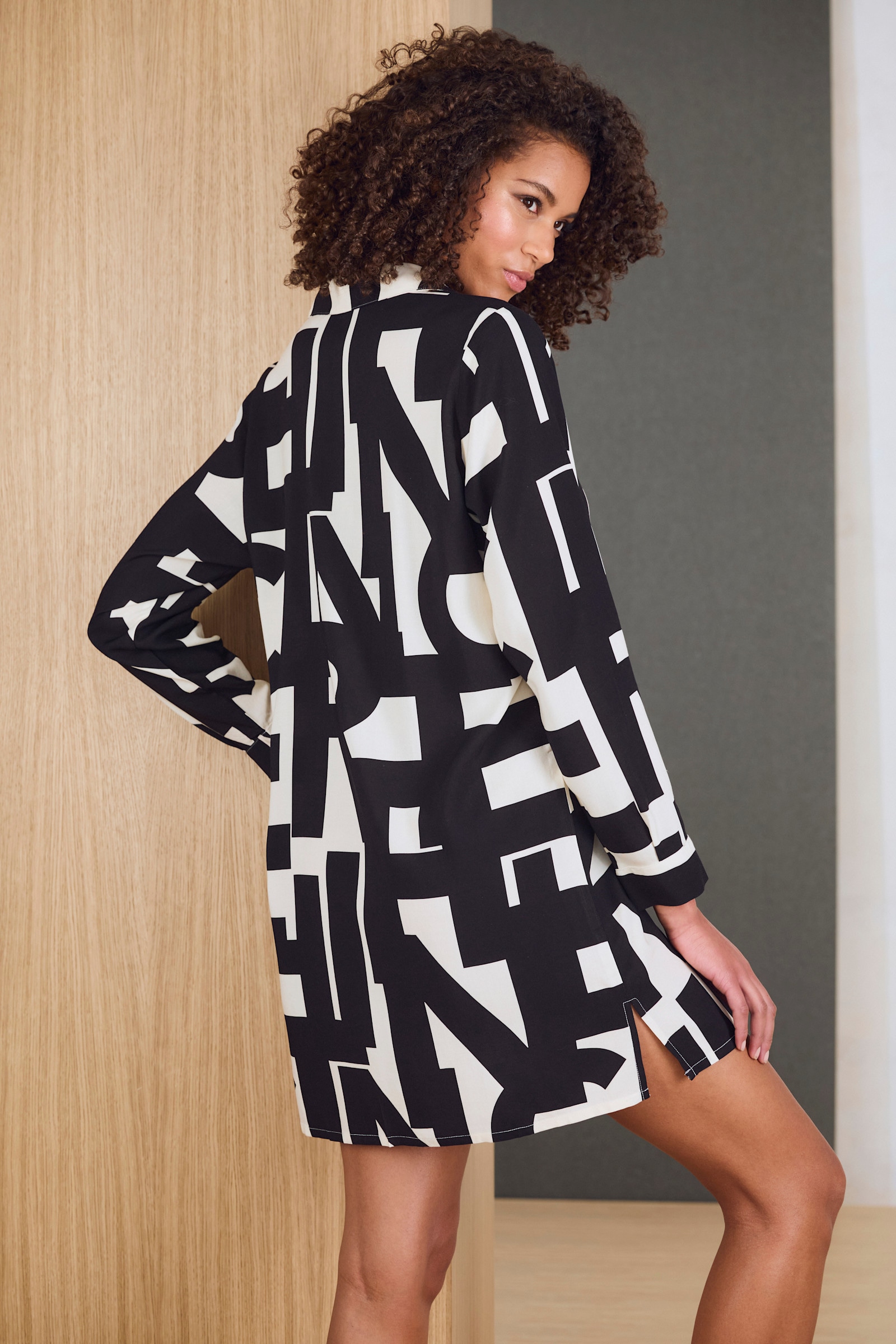 French Connection Nachthemd - schwarz-weiß-gemustert