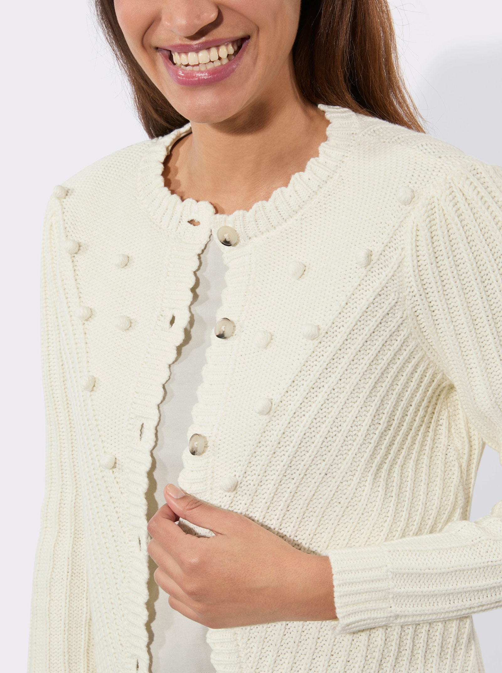 Strickjacke im Landhaus-Stil - champagner