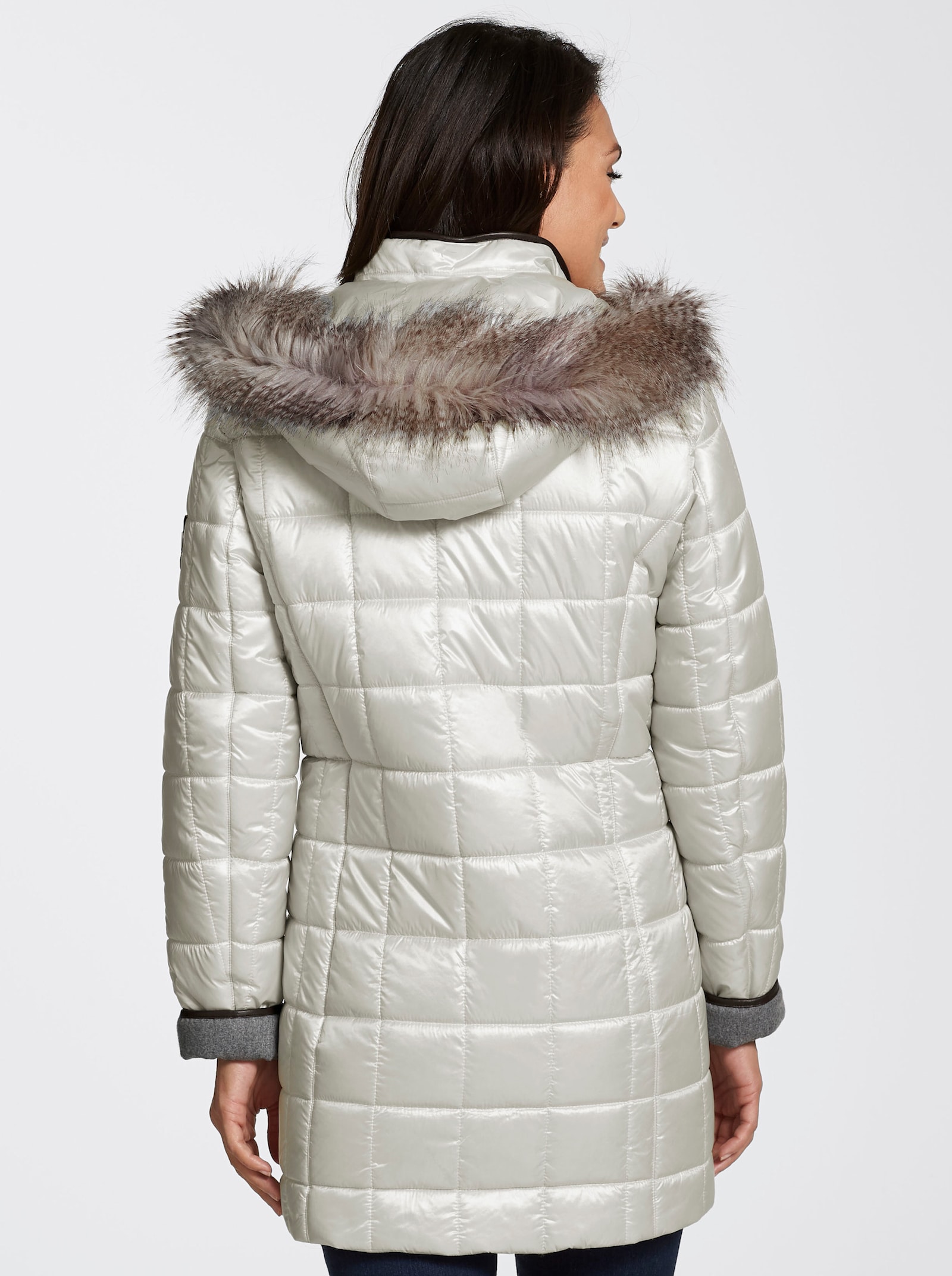 Steppjacke mit Reißverschluss-Seitenschlitzen - ecru