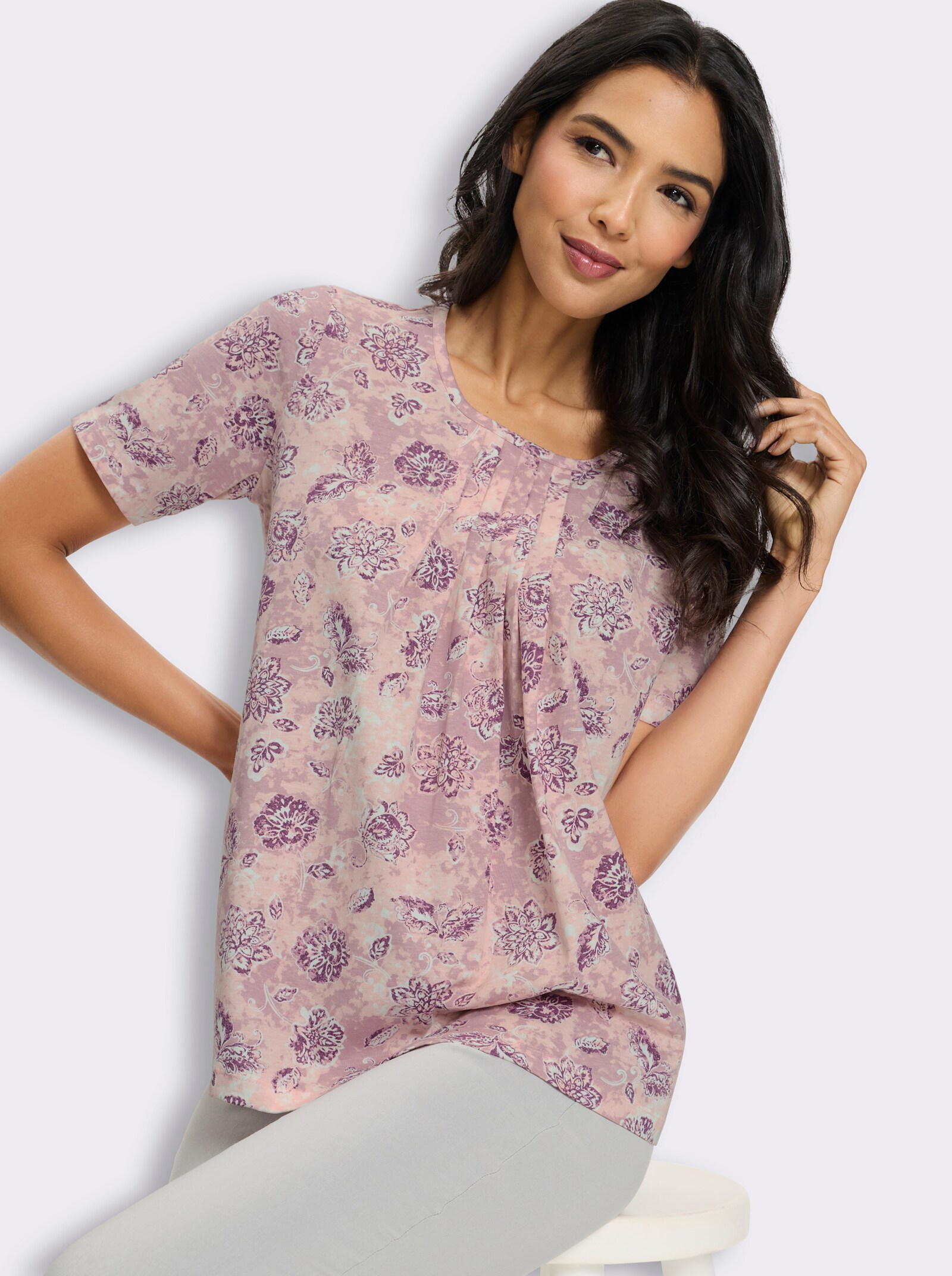Kurzarmshirt mit Faltenpartie vorne - mauve-hortensie-bedruckt