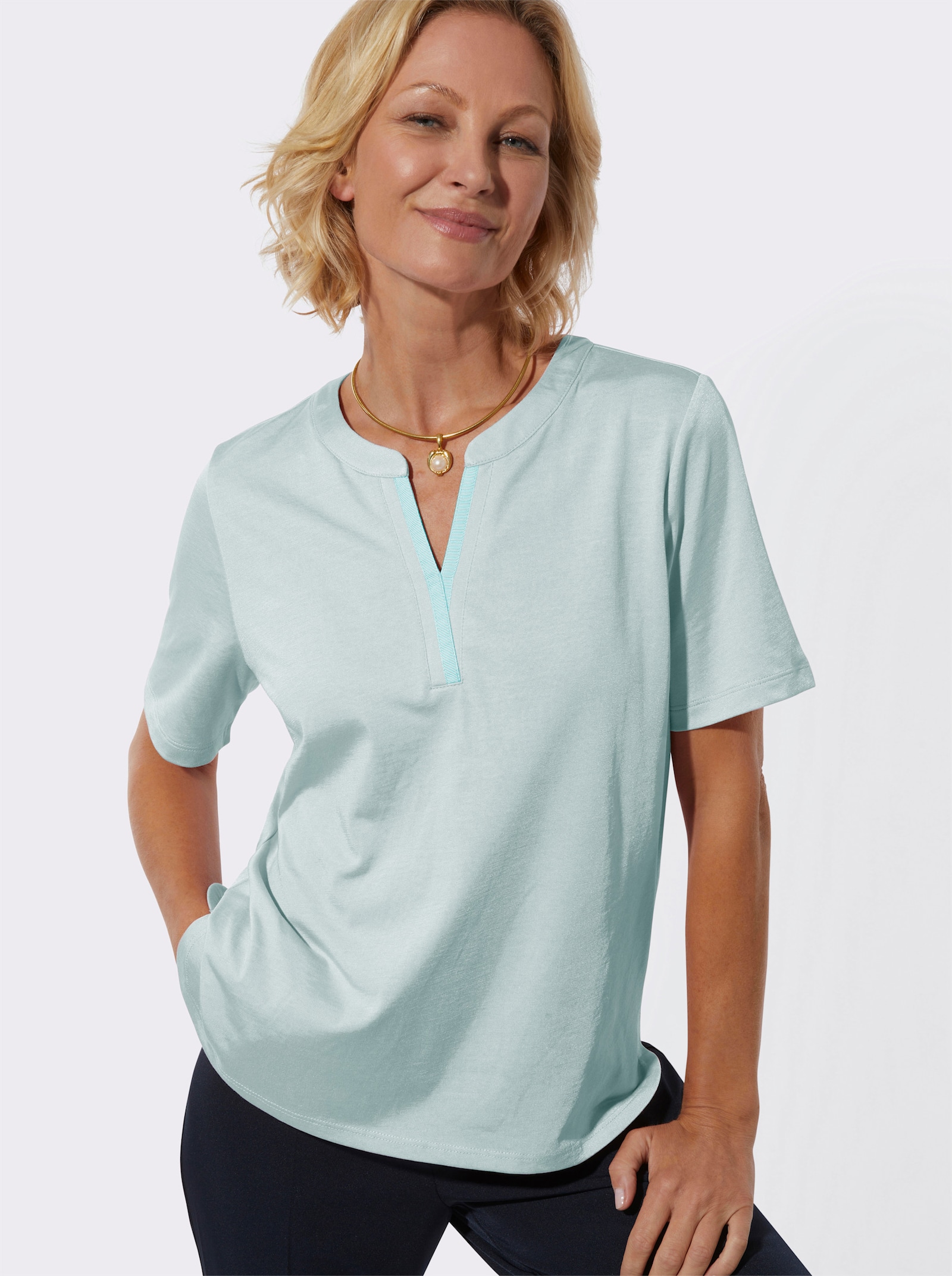 Kurzarmshirt in formstabiler Jersey-Qualität - kalkmint