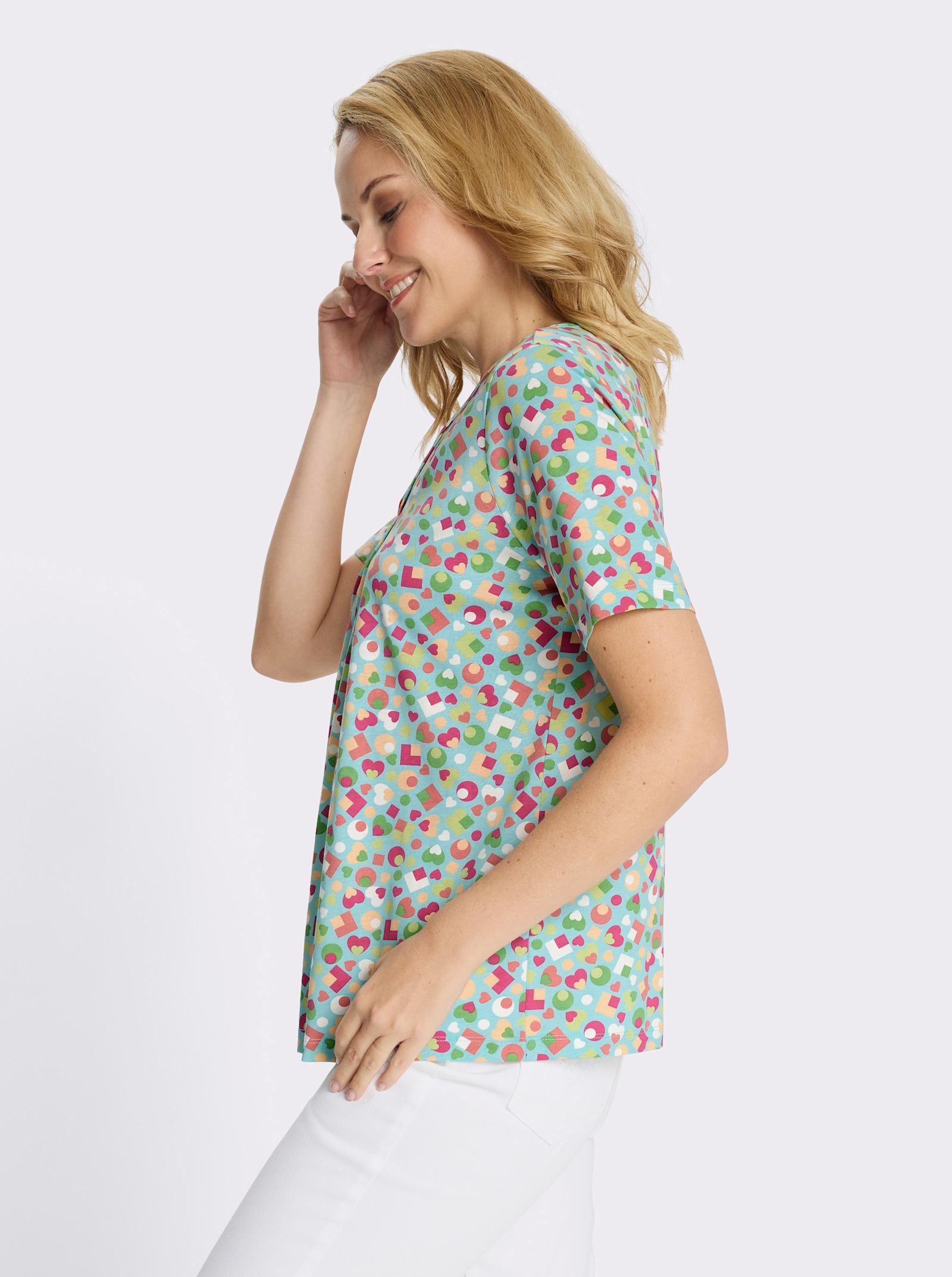 Kurzarmshirt im bunten Allover-Print - aquamarin-apfel-bedruckt