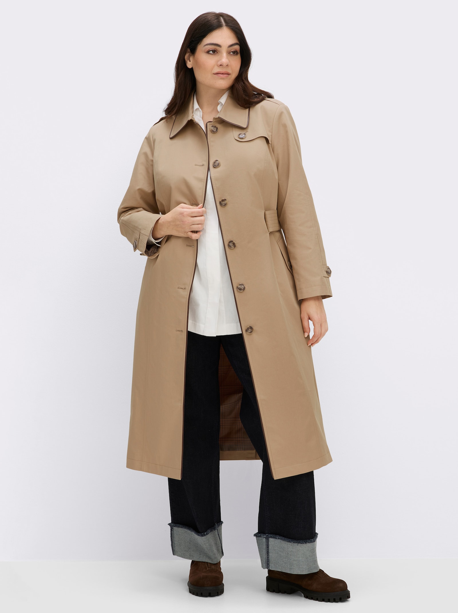 sheego Trenchcoat mit Kunstleder-Paspeln - camel