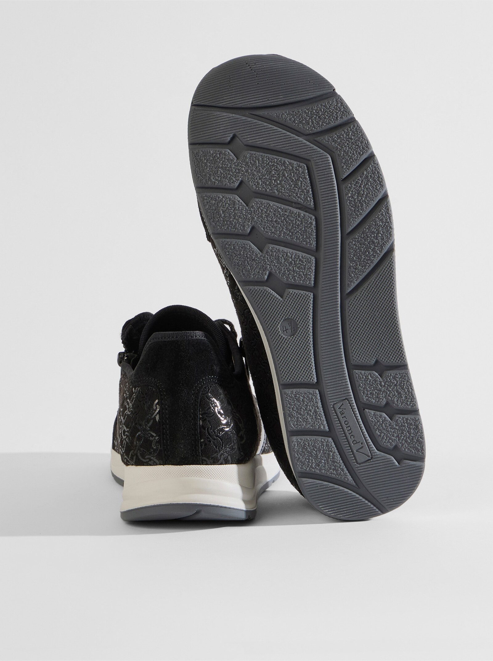 Varomed Sneaker für kräftige und empfindliche Füße - schwarz