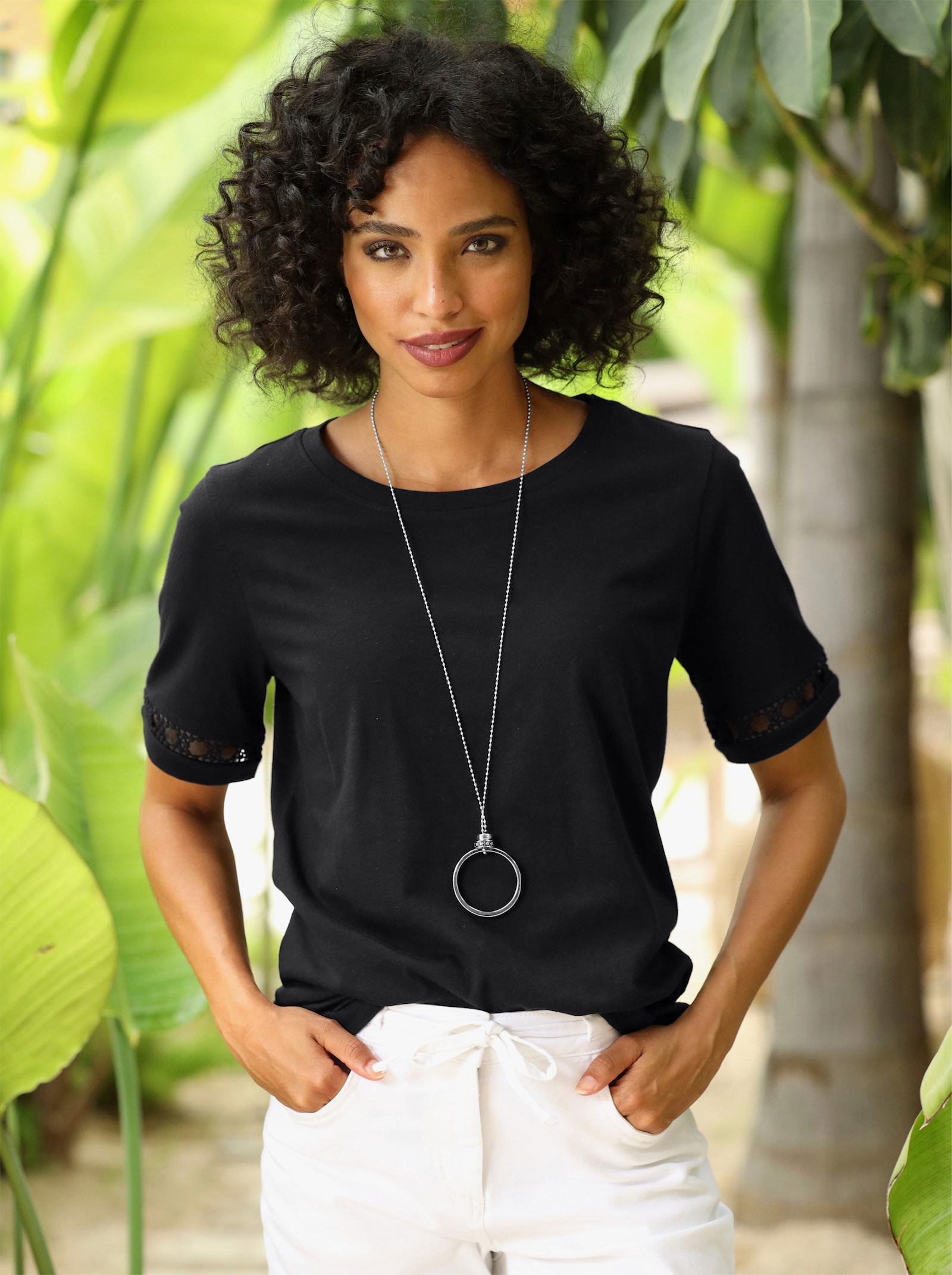 heine Shirt mit Crochet-Spitze - schwarz