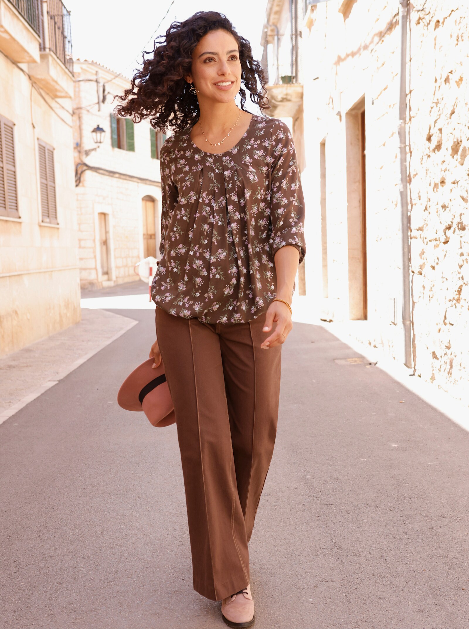  Druckbluse mit elastischem Saum - schoko-camel-bedruckt
