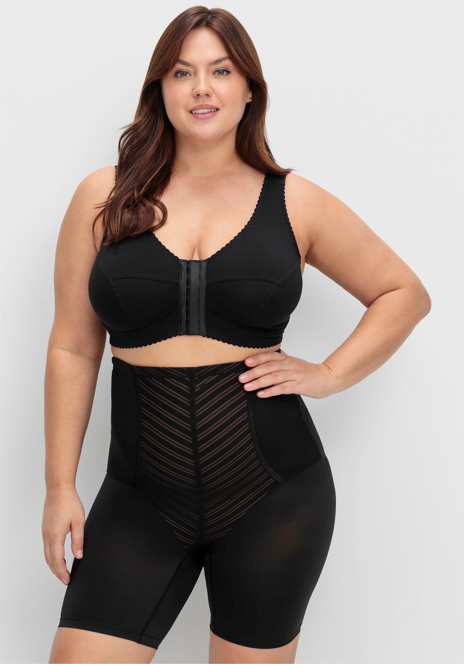 sheego Bügelloser BH mit Vorderverschluss - schwarz