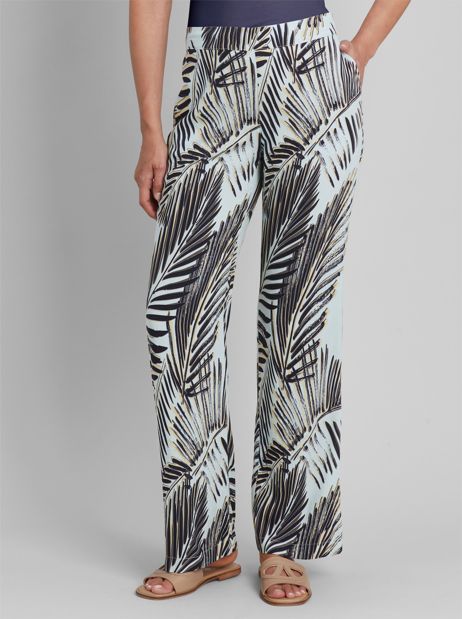 heine Webhose mit Blätterprint - hellblau-marine-bedruckt