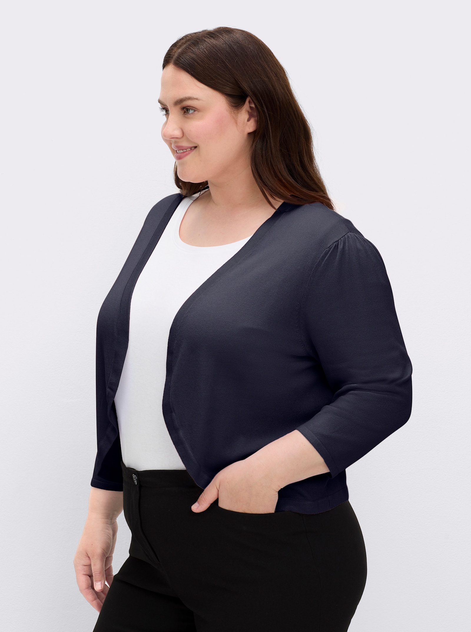 Bolero in Feinstrick-Qualität - marine