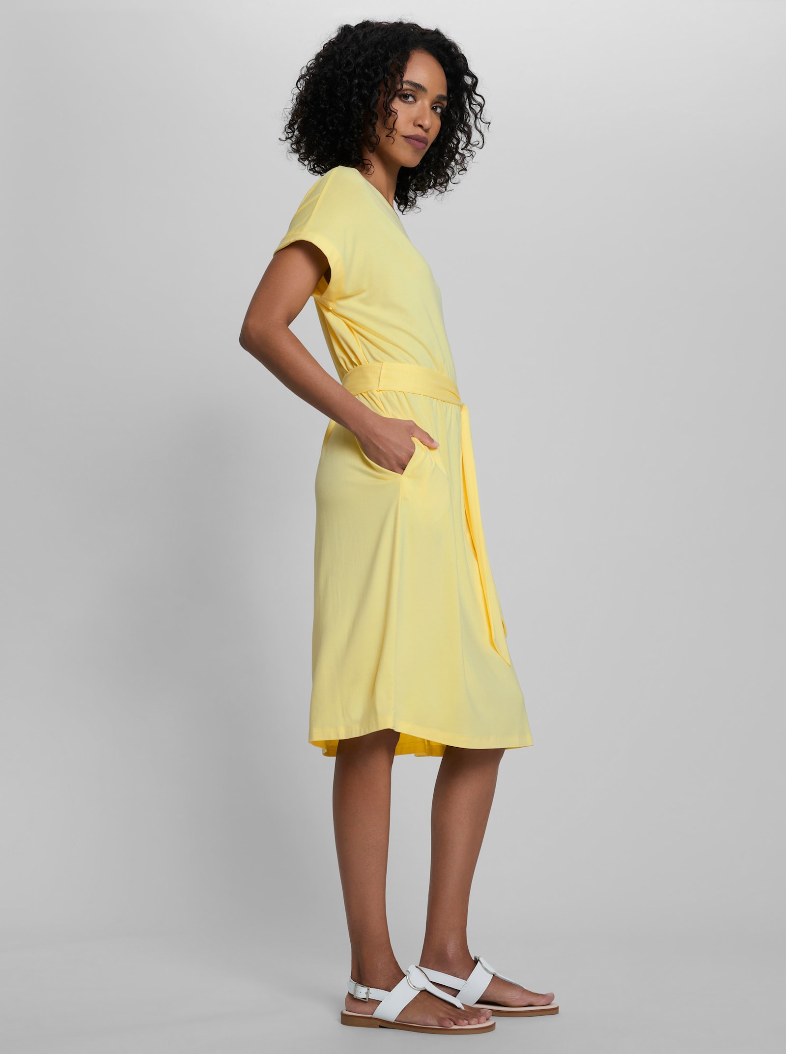 heine Jerseykleid mit Bindegürtel - zitrone