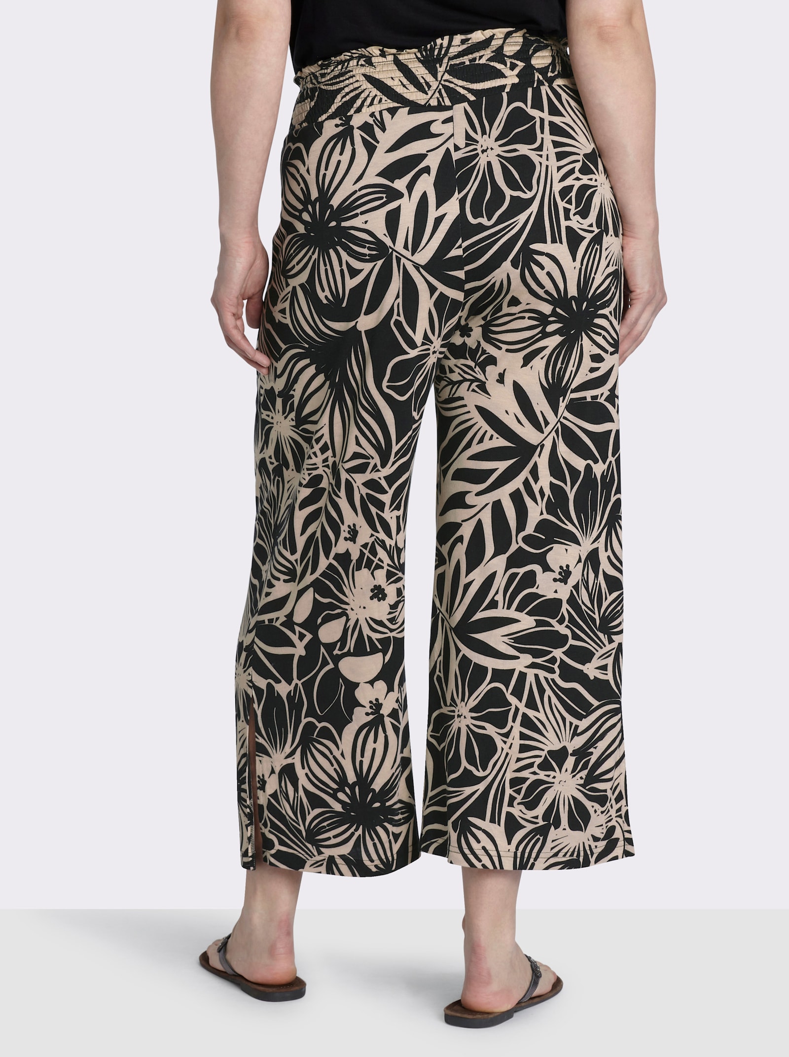 sheego Druckhose In Culotte-Form - schwarz-sand-bedruckt