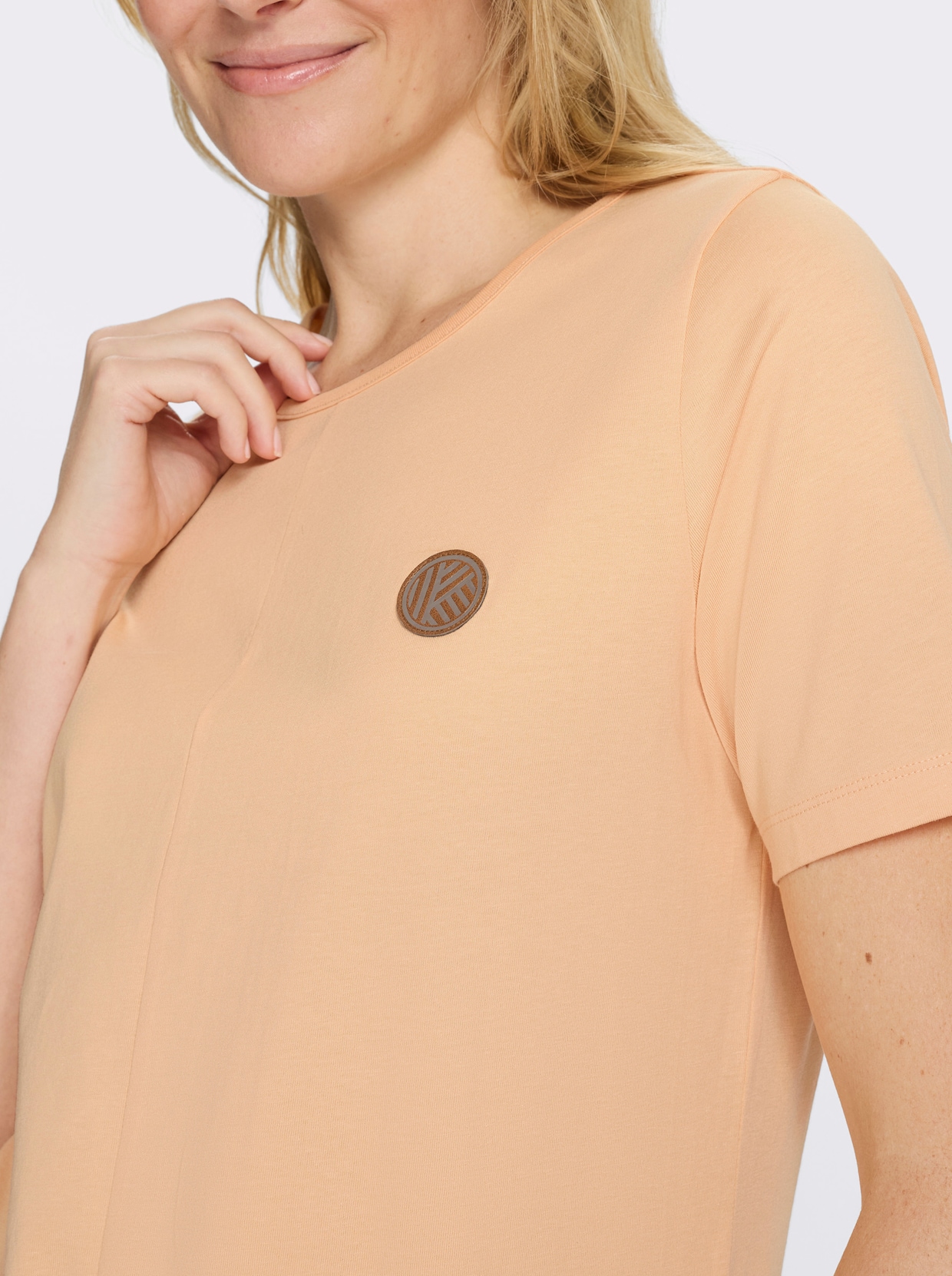 Kurzarmshirt mit elastischem Saum - apricot