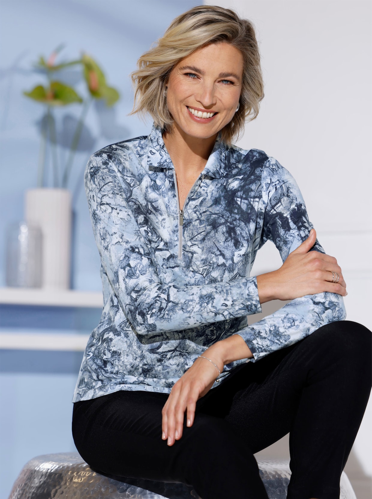 Poloshirt mit kurzem Reißverschluss - eisblau-marine-bedruckt