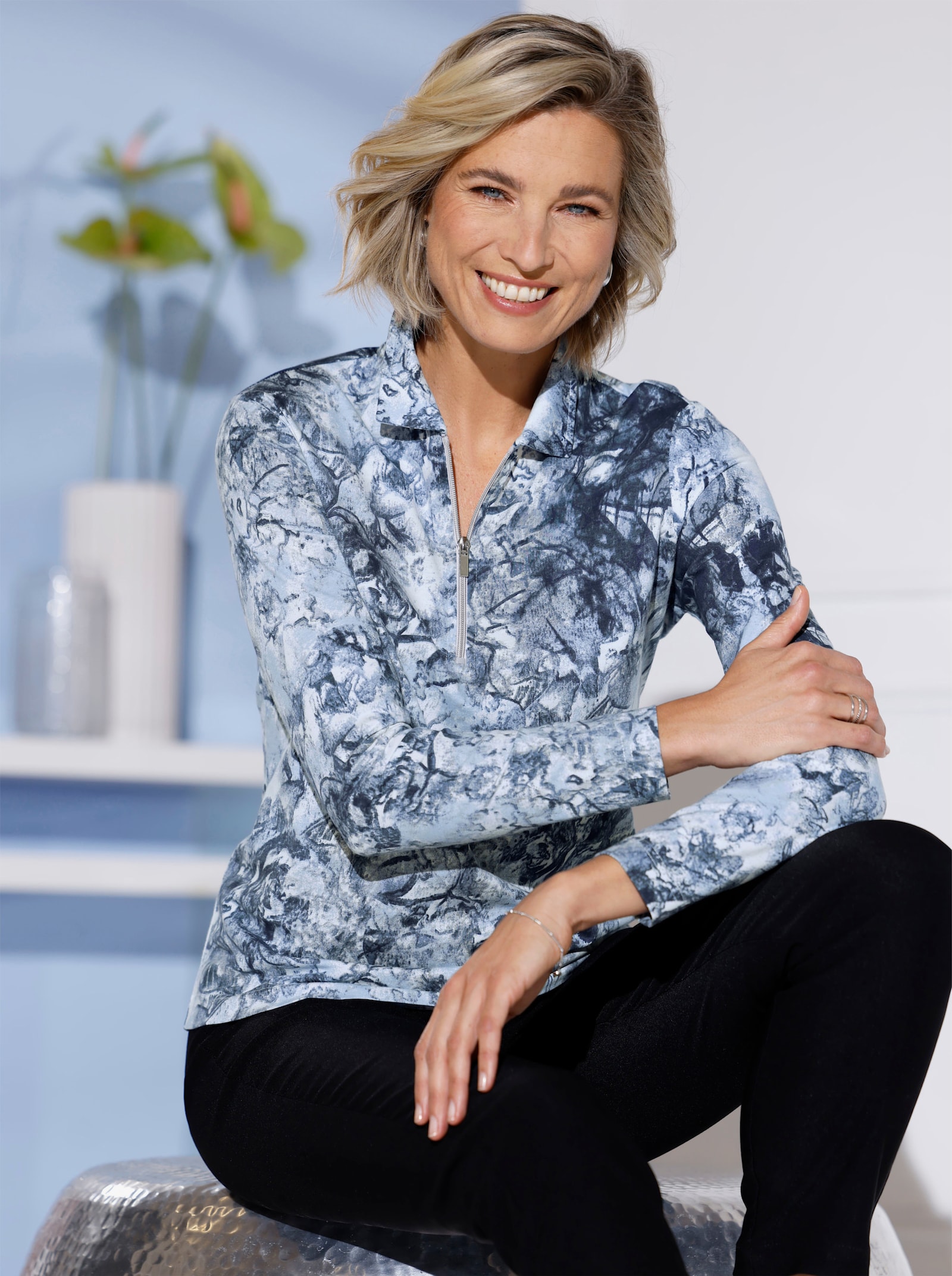 Poloshirt mit kurzem Reißverschluss - eisblau-marine-bedruckt