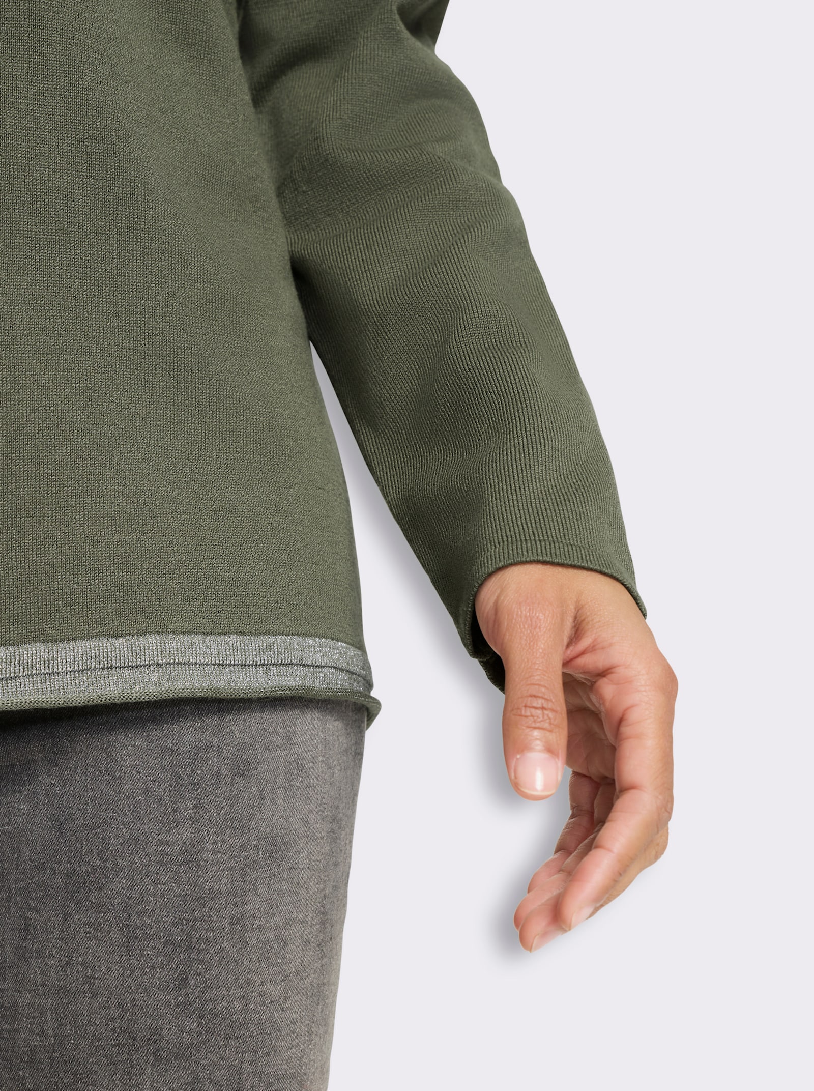 heine Pullover mit Glanz-Effekten - khaki