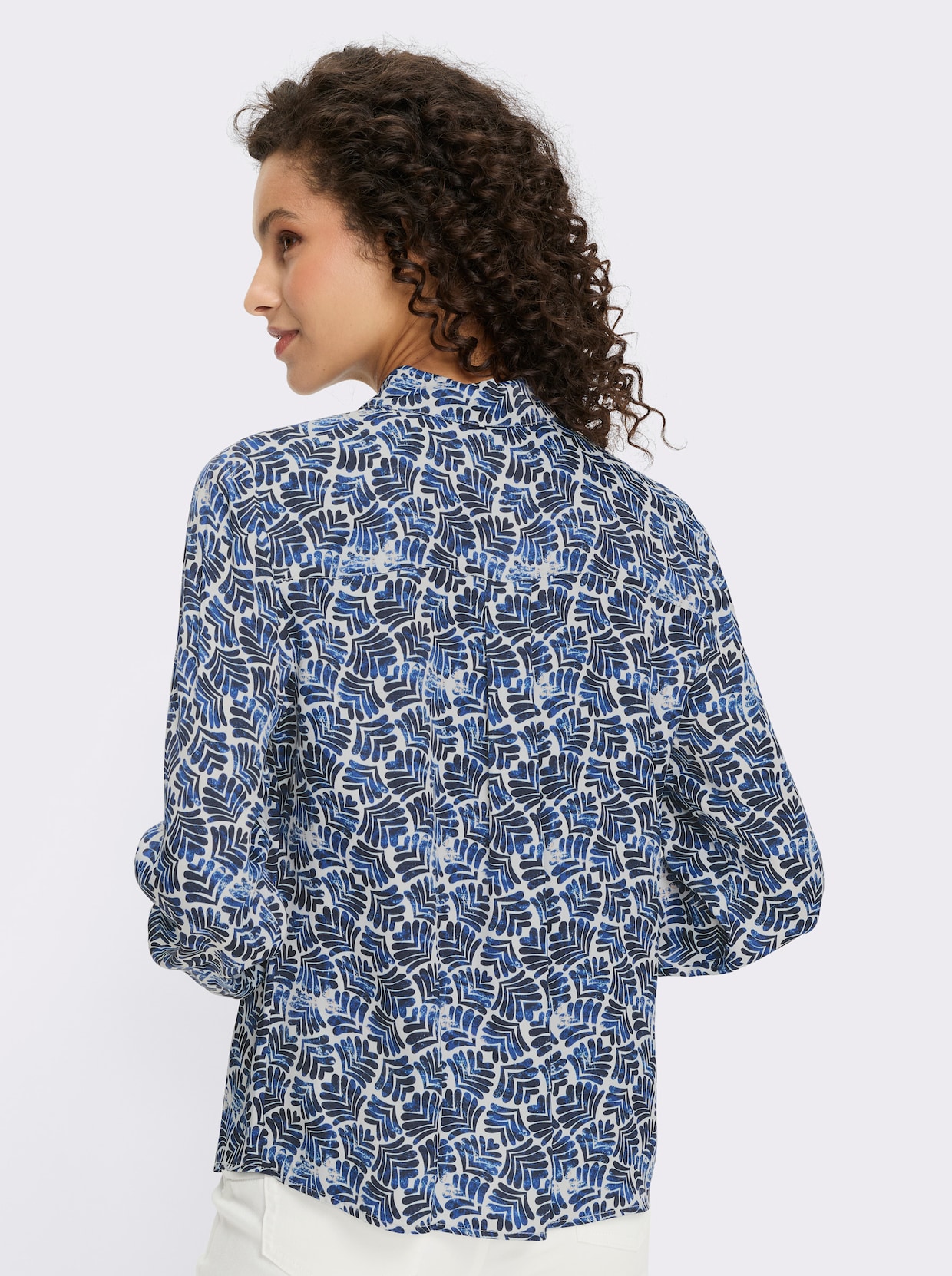 heine Druckbluse in Satin-Qualität - marine-ecru-bedruckt