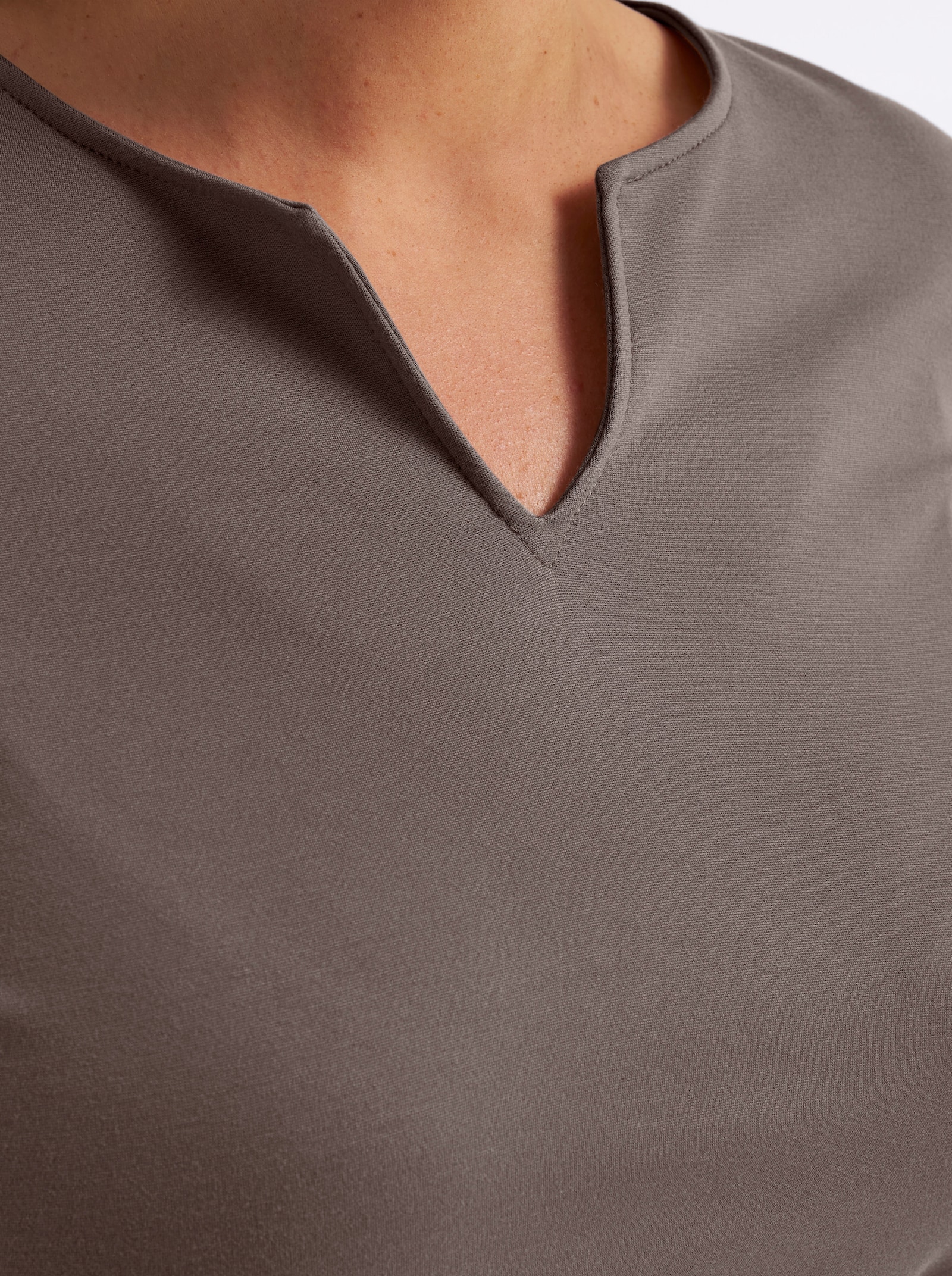 sheego Jumpsuit mit Bindegürtel - dunkeltaupe